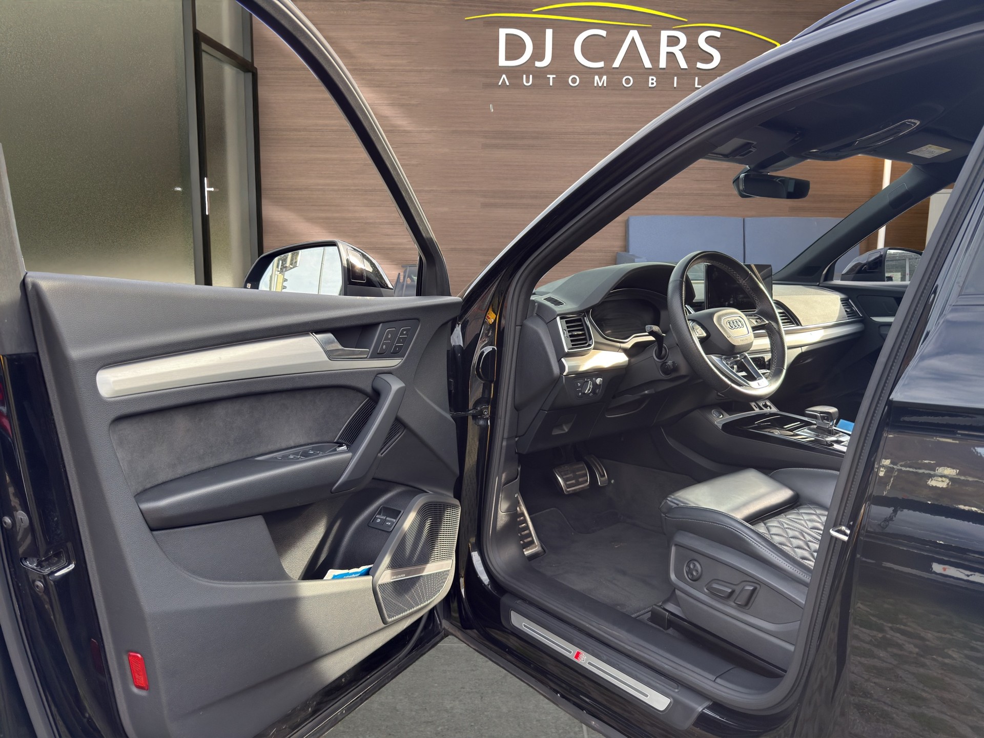 AUDI Q5 Sportback 50 TFSI e PHEV S line quattro S-tronic-image-12