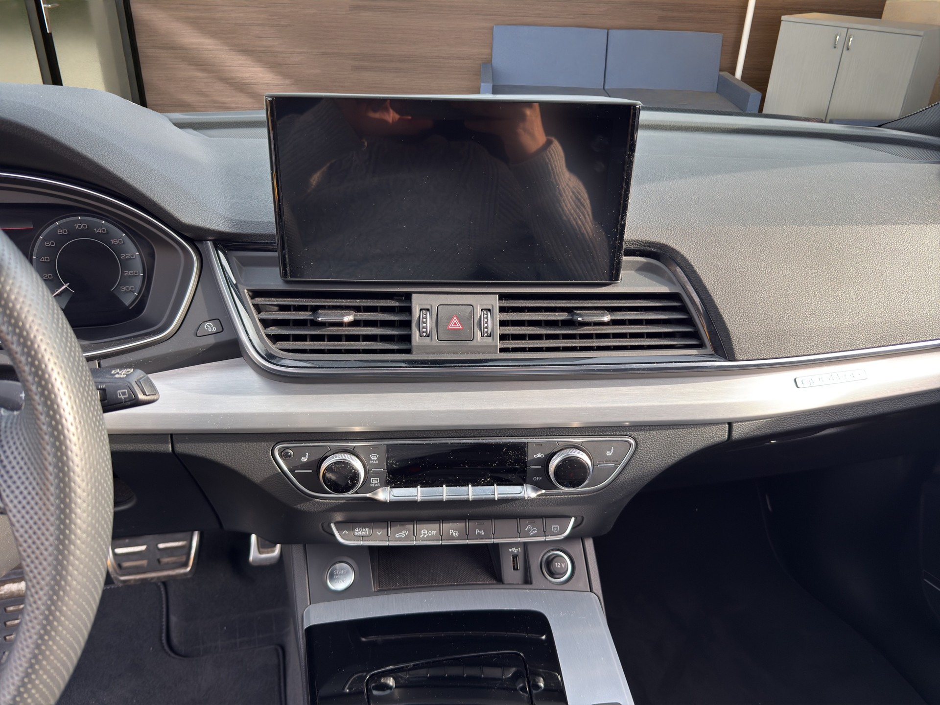 AUDI Q5 Sportback 50 TFSI e PHEV S line quattro S-tronic-image-11