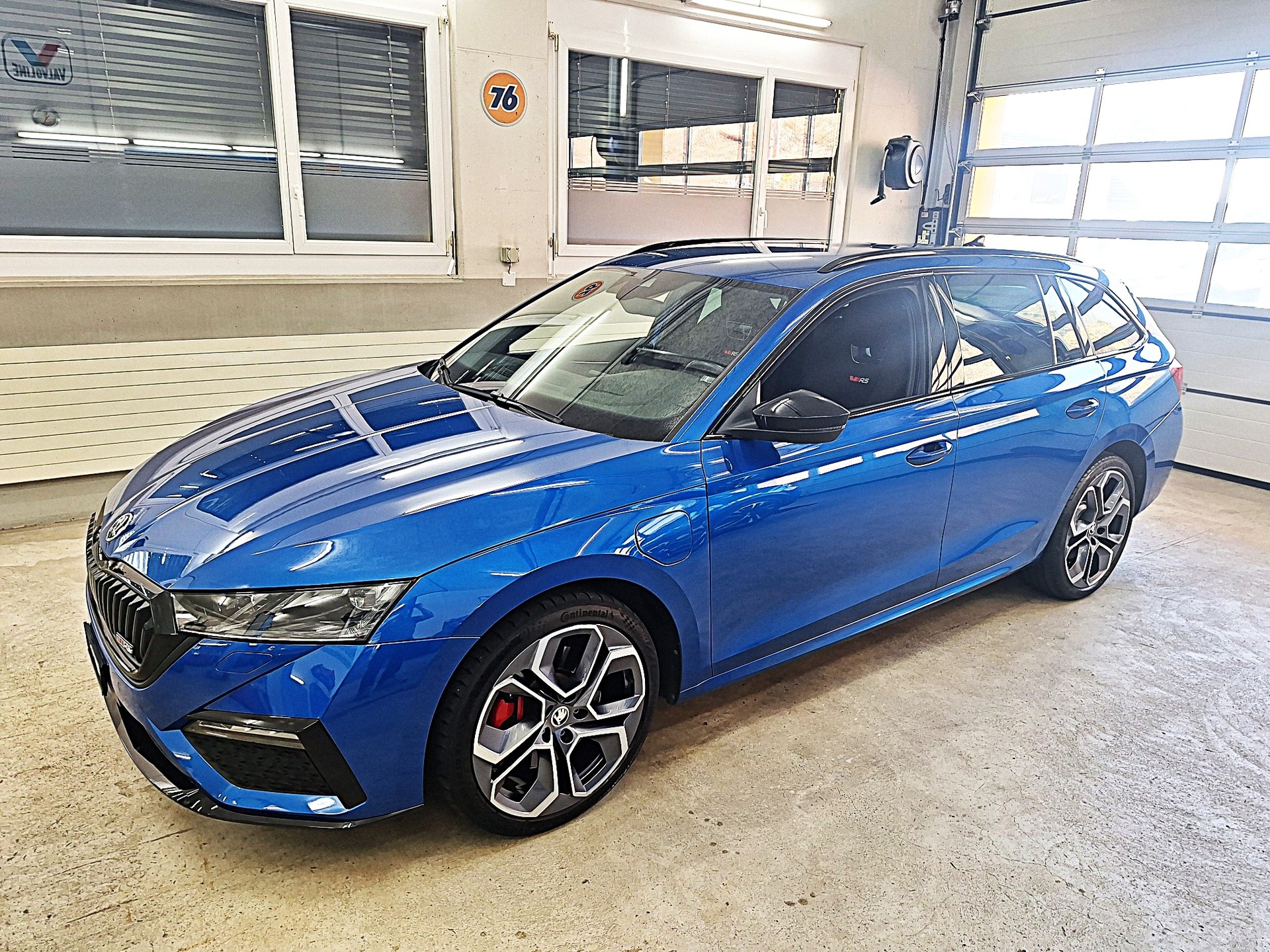 SKODA Octavia Combi 1.4 TSI PHEV DSG RS🔥Aus 1.Hand , Frisch ab MFK & Service🔥-showroom-element-1