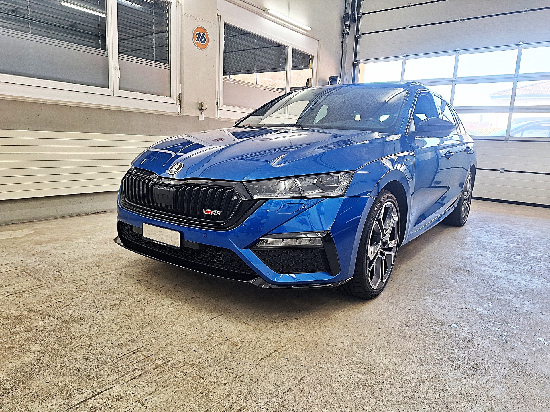 SKODA Octavia Combi 1.4 TSI PHEV DSG RS🔥Aus 1.Hand , Frisch ab MFK & Service🔥-showroom-element-2