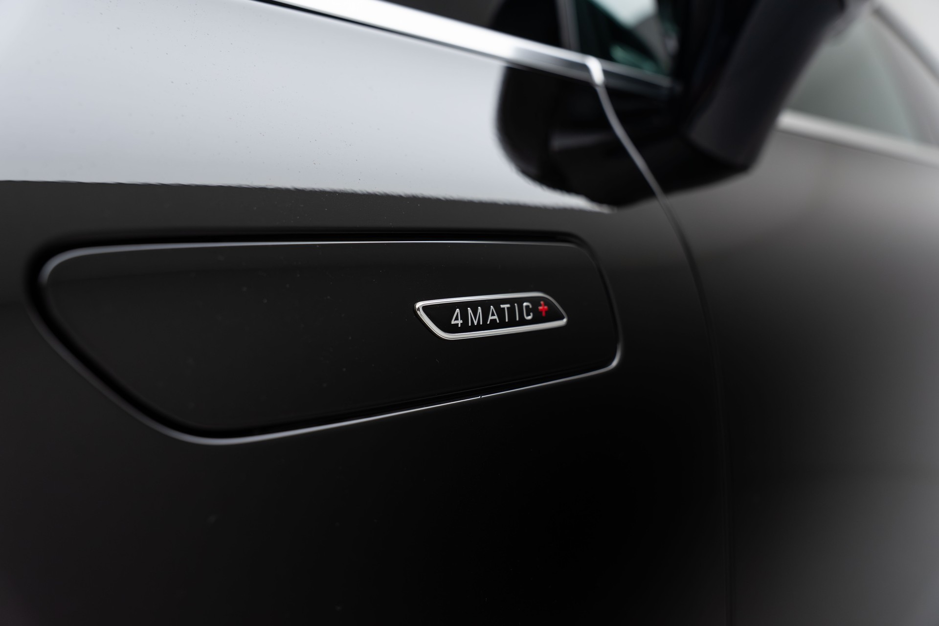 MERCEDES-BENZ EQS 53 4matic+-image-8