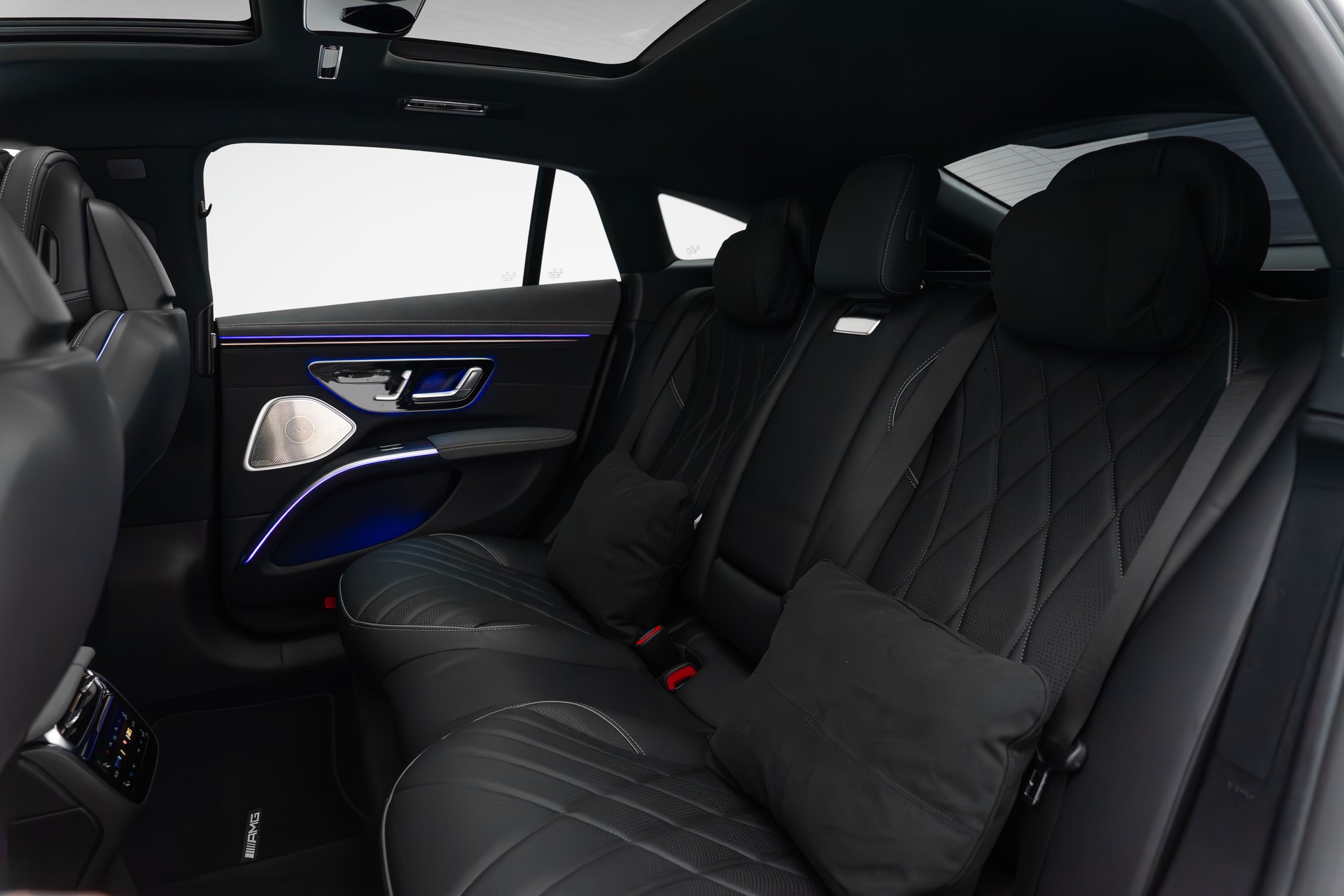 MERCEDES-BENZ EQS 53 4matic+-image-23