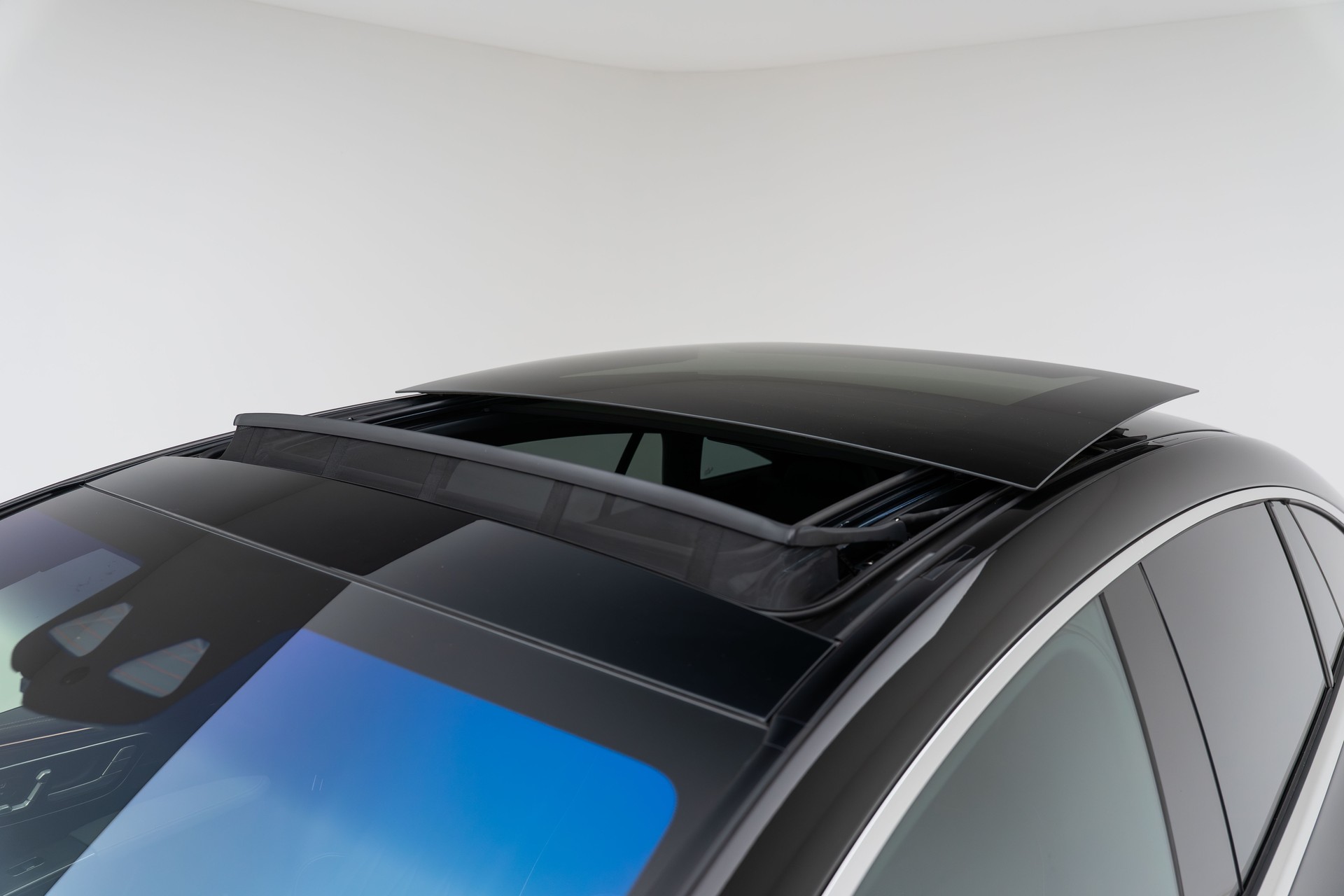 MERCEDES-BENZ EQS 53 4matic+-image-5
