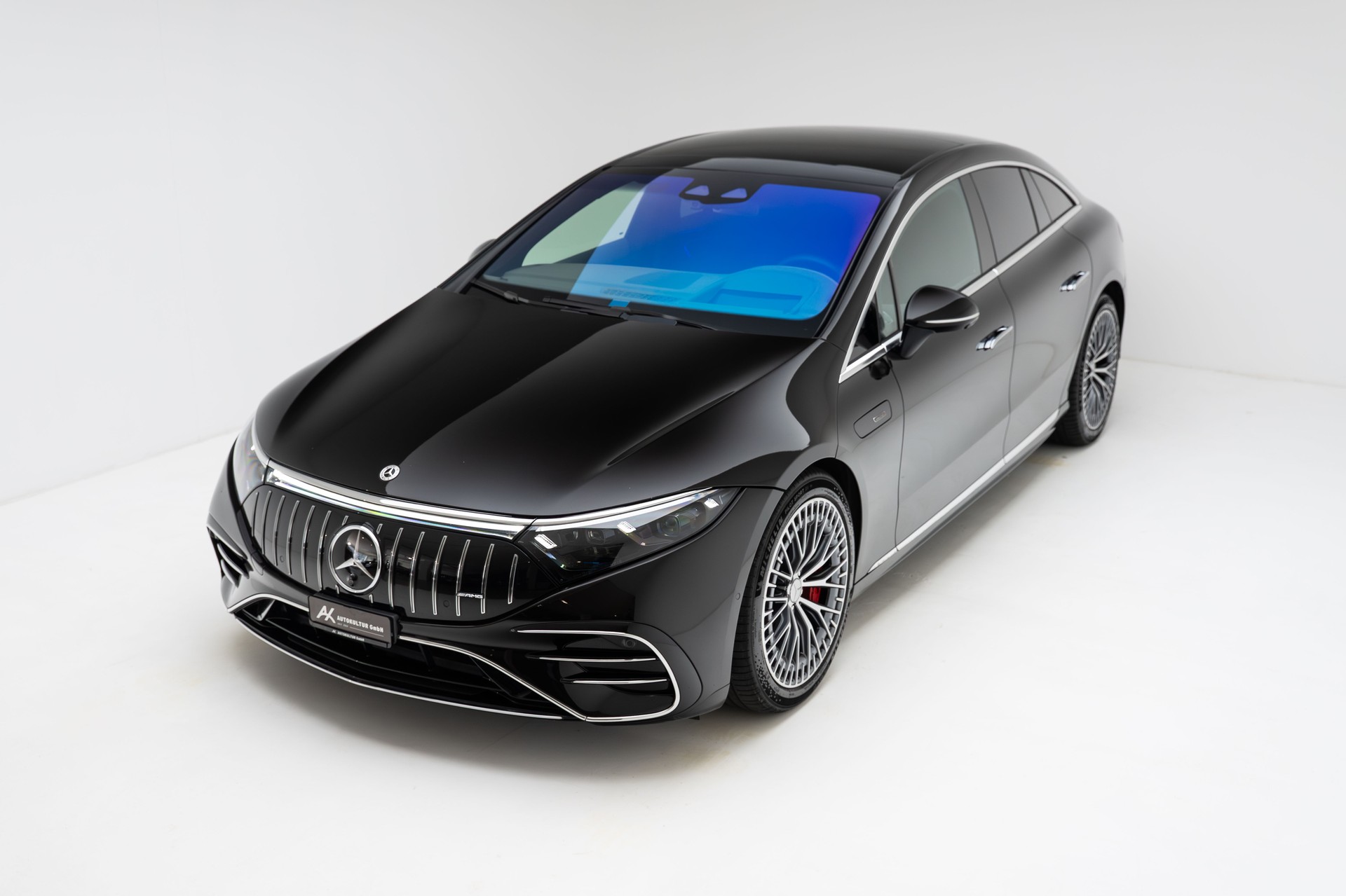 MERCEDES-BENZ EQS 53 4matic+-showroom-element-3