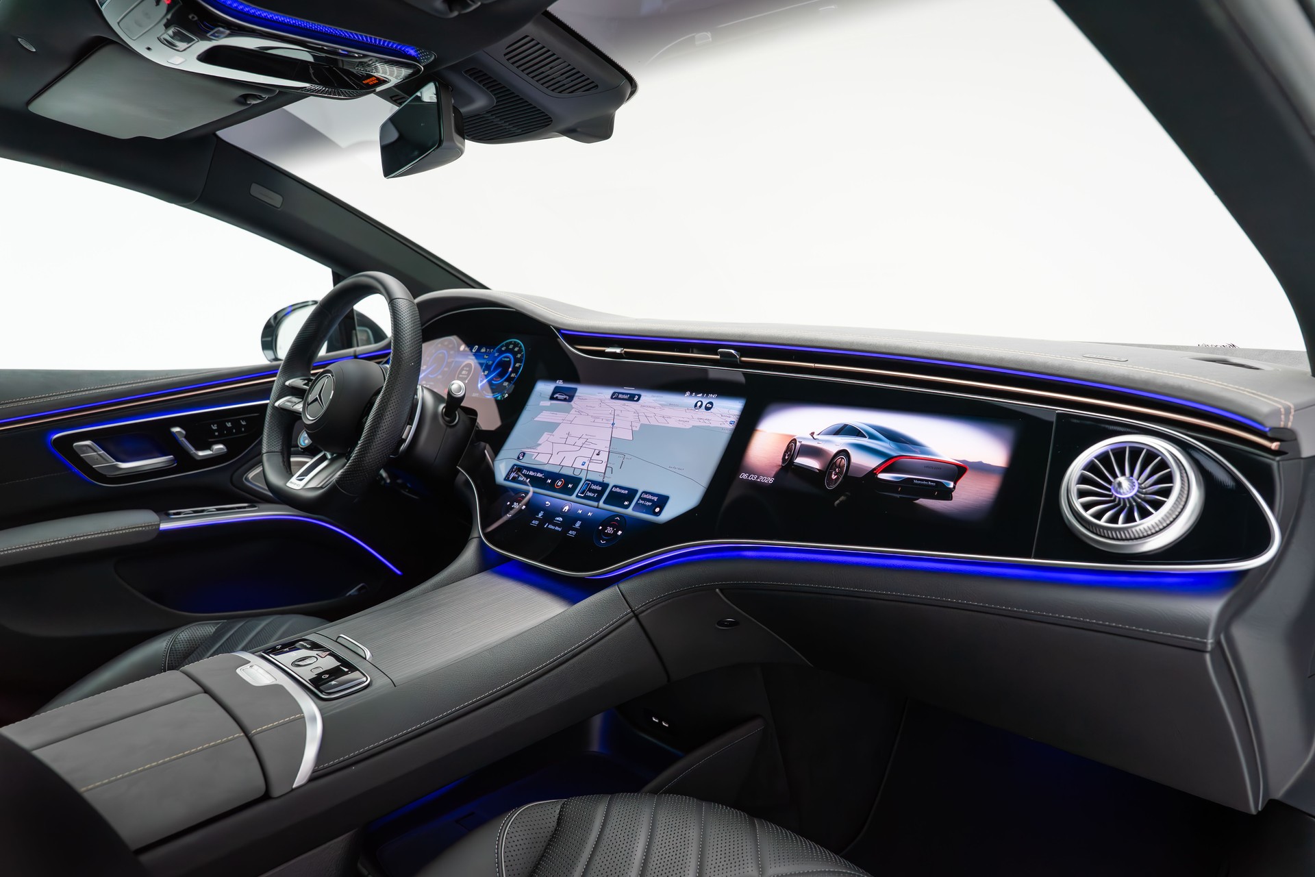 MERCEDES-BENZ EQS 53 4matic+-image-26