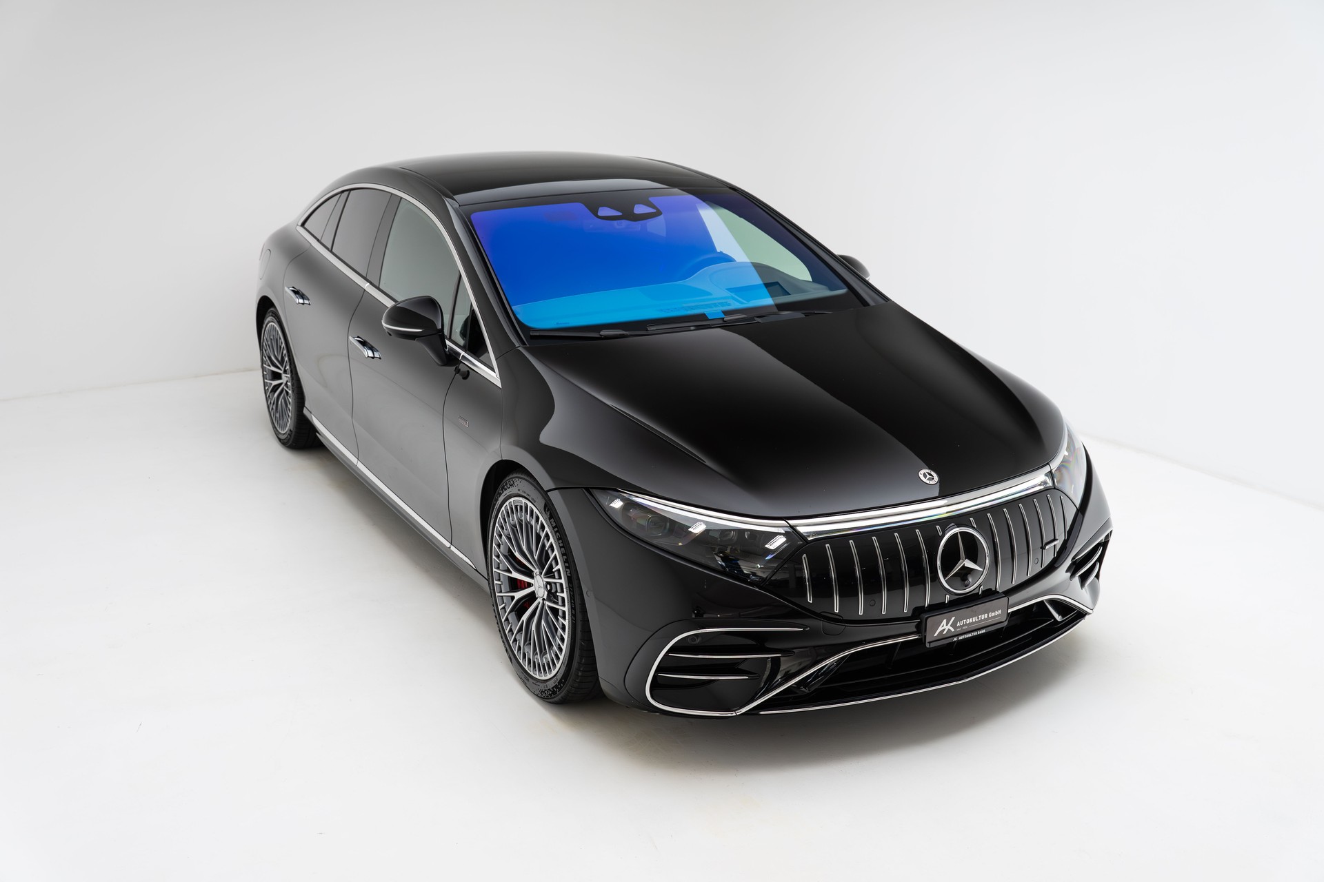 MERCEDES-BENZ EQS 53 4matic+-showroom-element-2