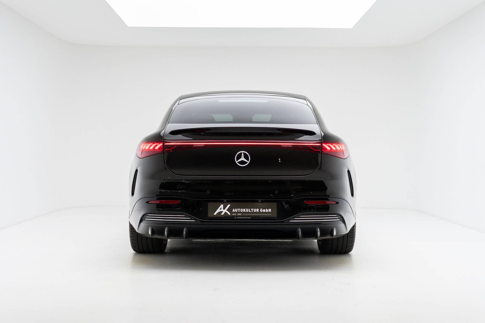 MERCEDES-BENZ EQS 53 4matic+-image-9