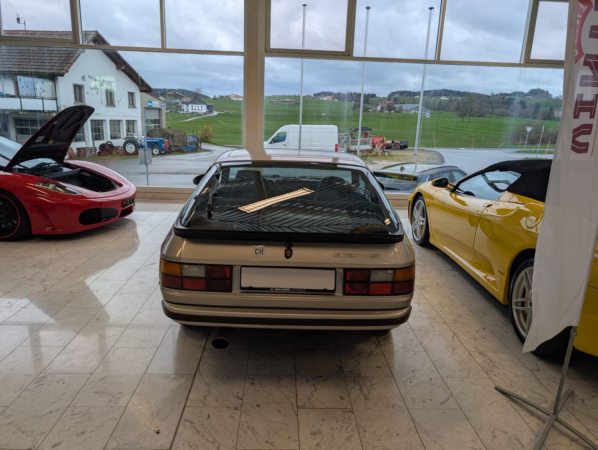 PORSCHE 924 S-image-4