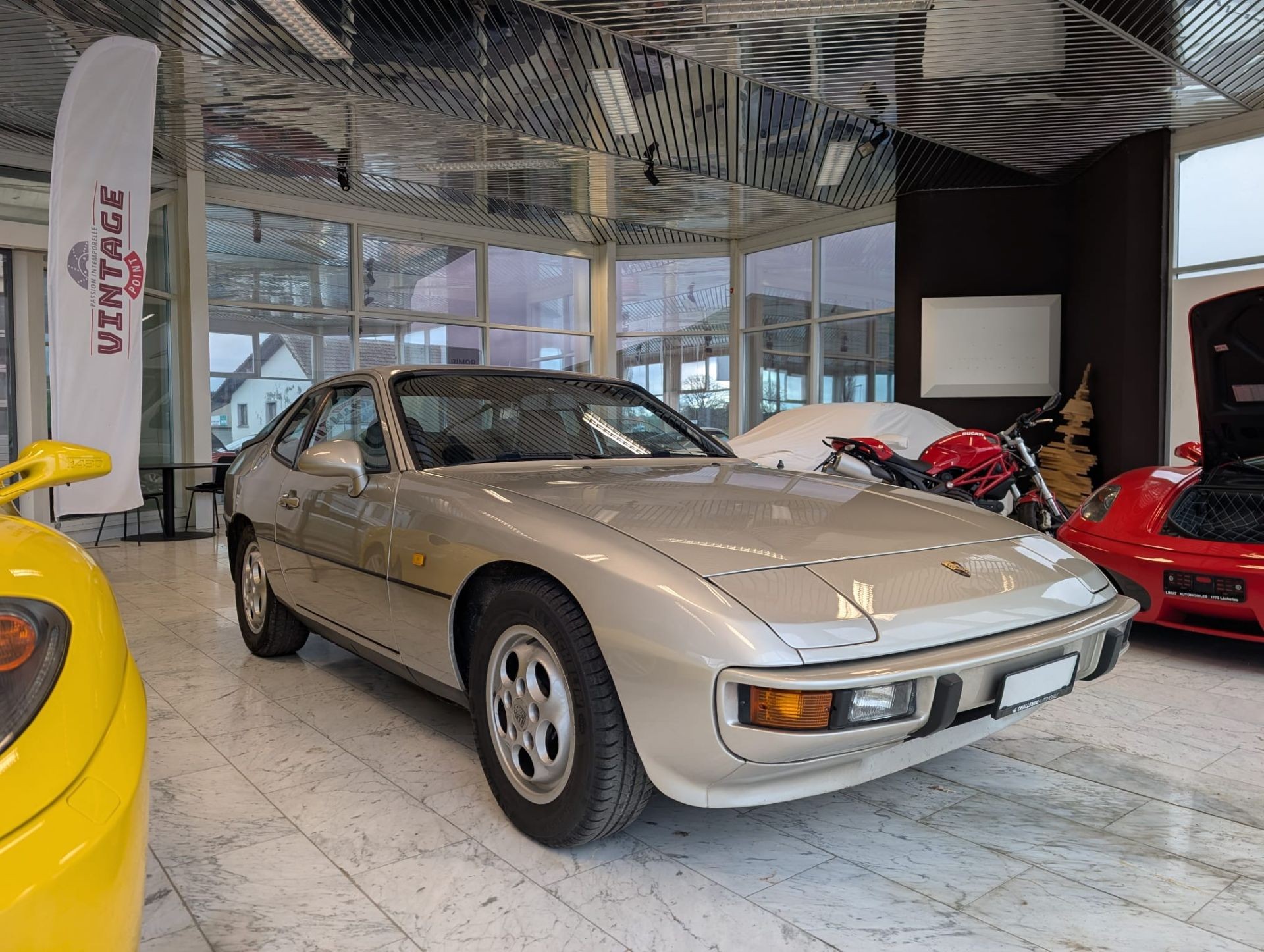 PORSCHE 924 S