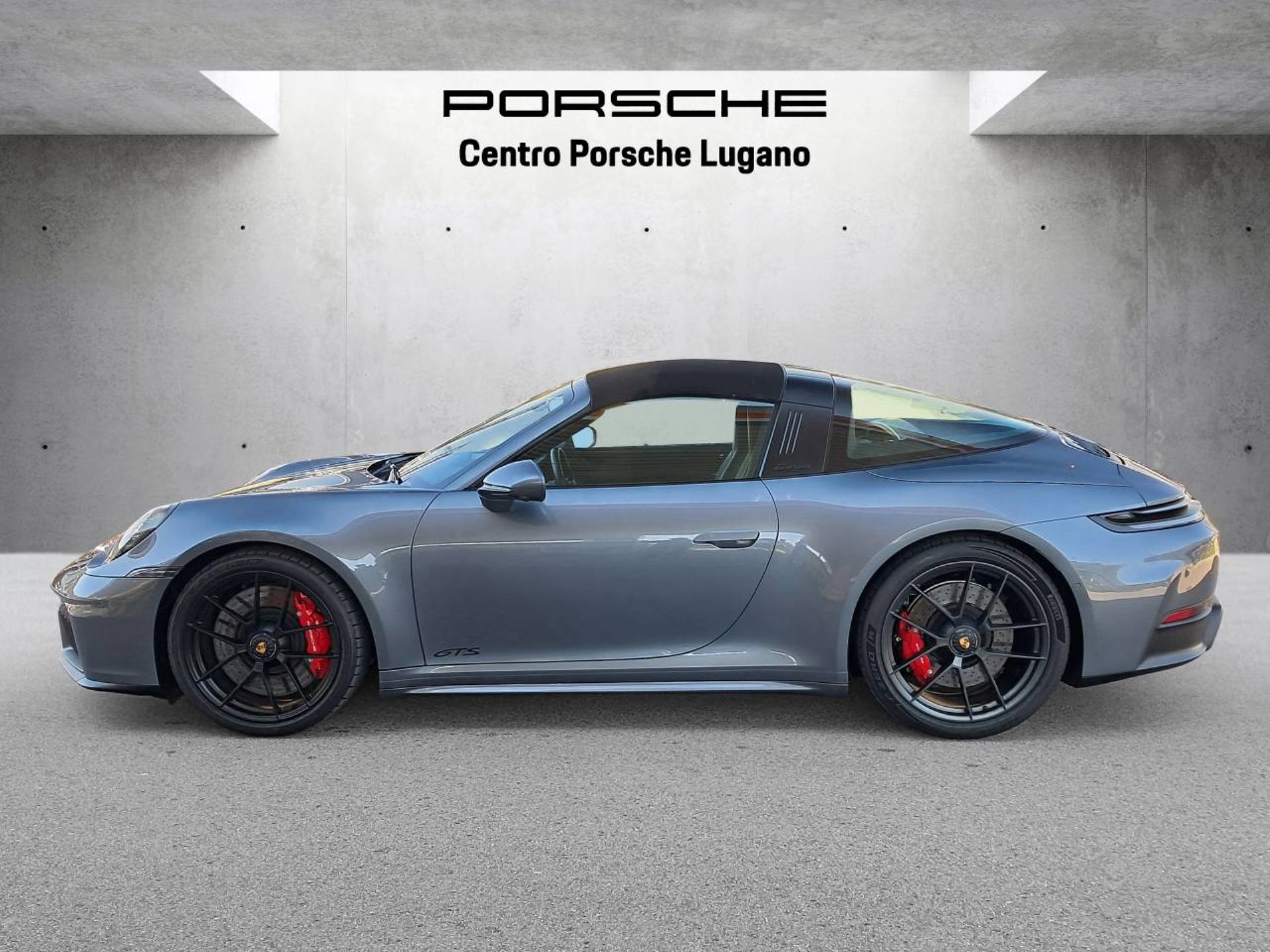 PORSCHE 911 Targa 4 GTS-image-12