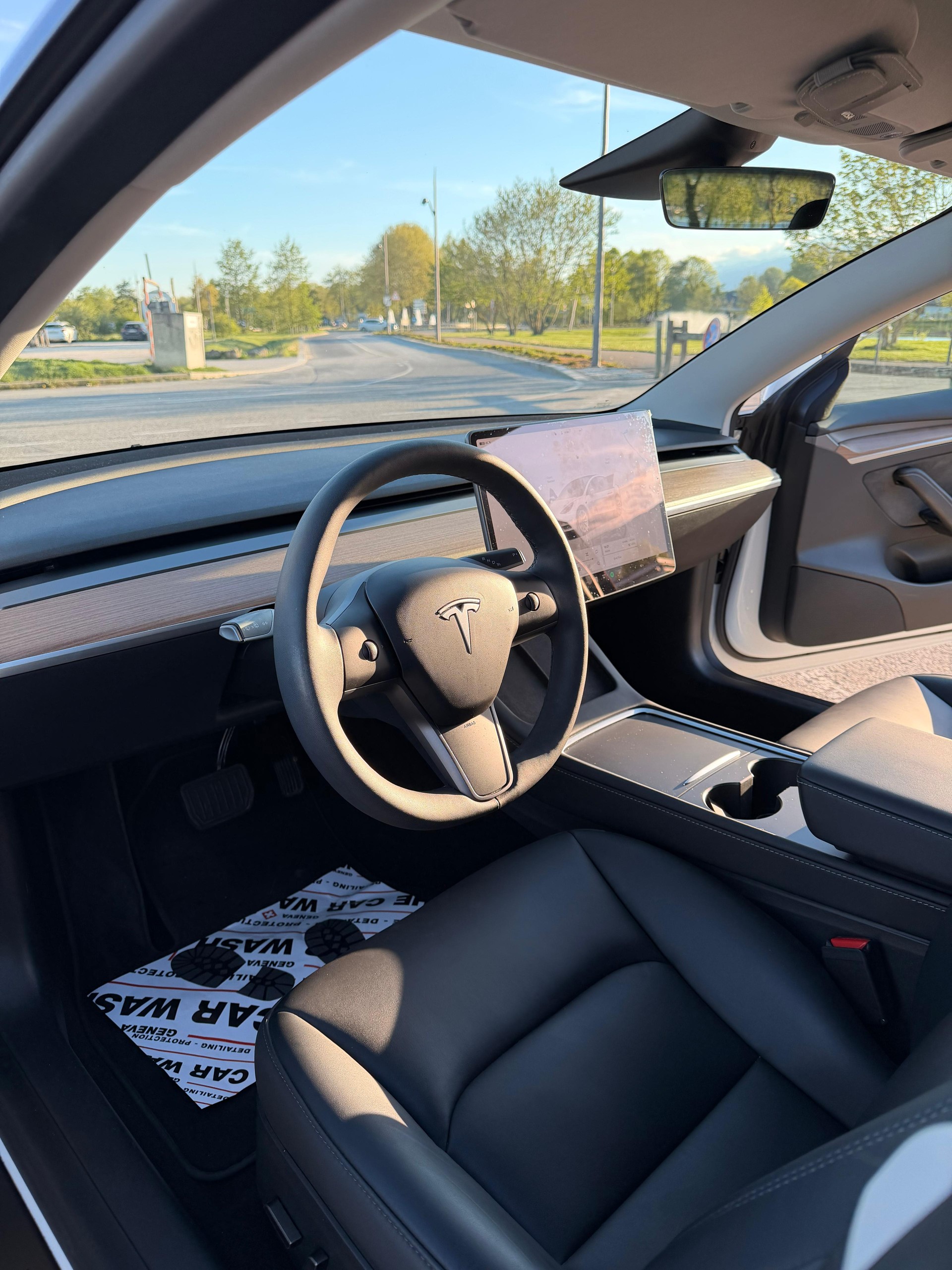 TESLA Model 3 Long Range Dual Motor AWD-image-5
