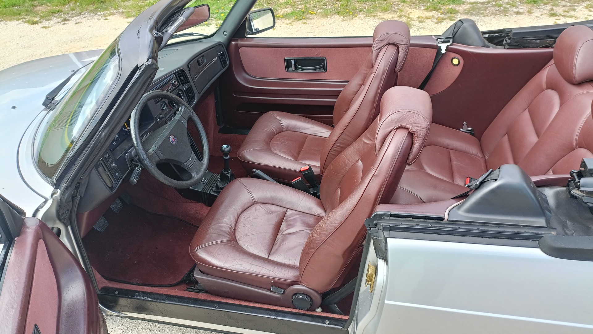 SAAB 900 2.0 turbo 16-image-2