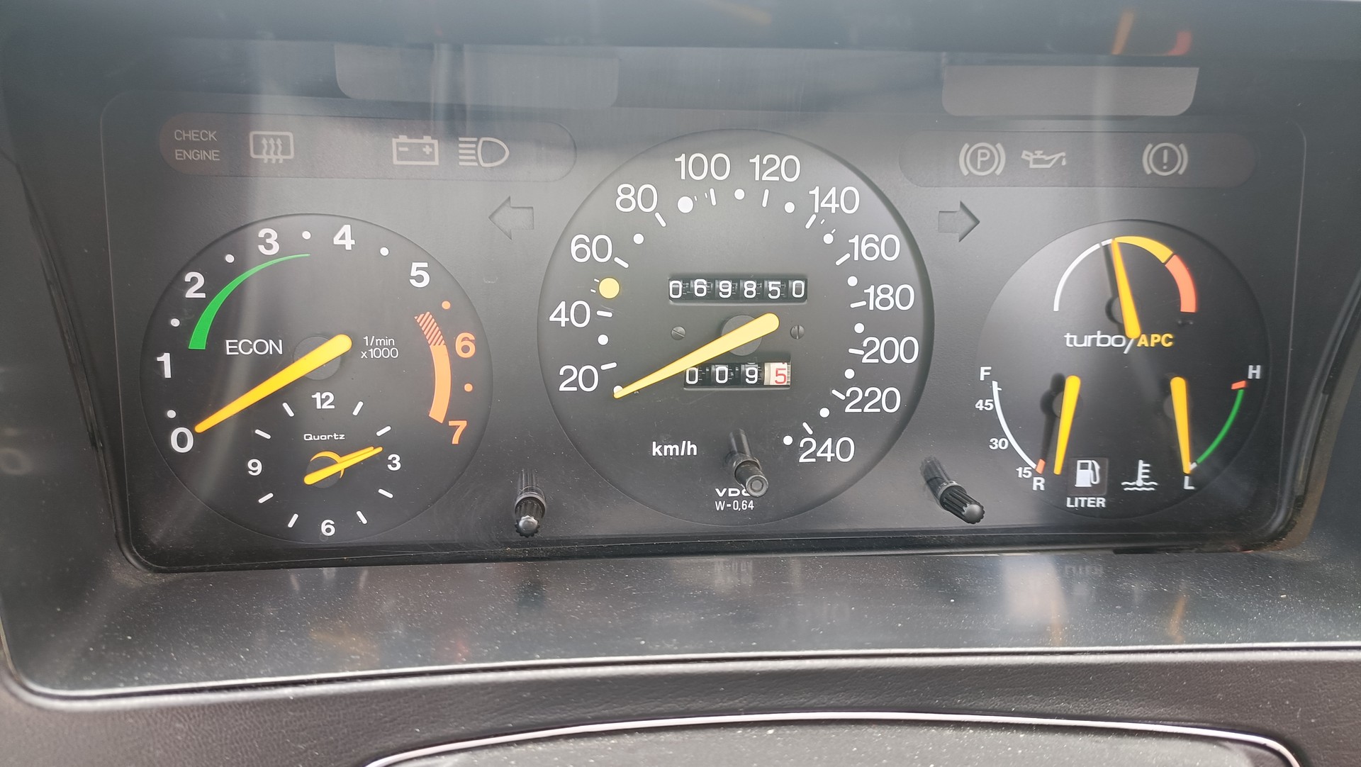 SAAB 900 2.0 turbo 16-image-4