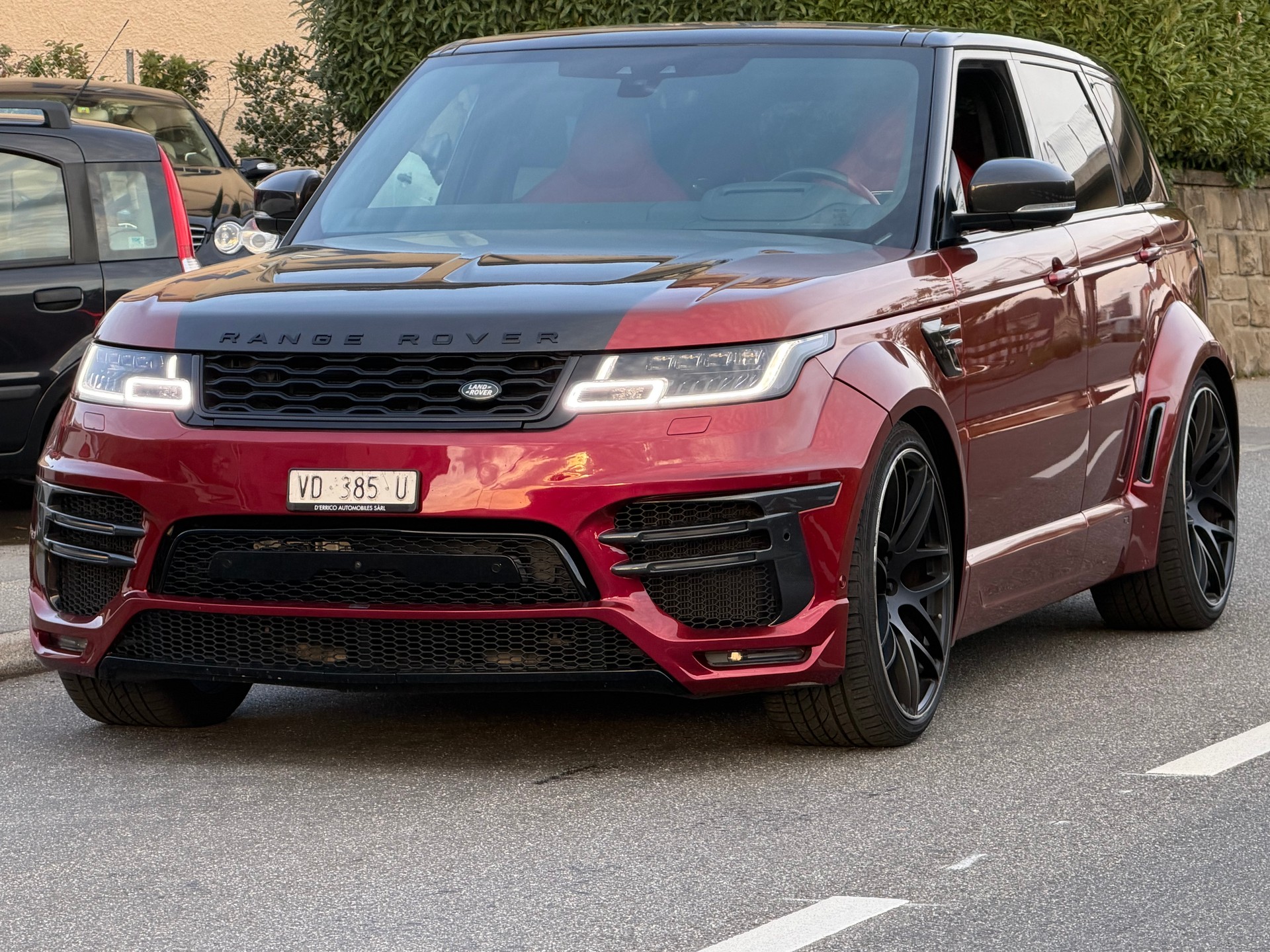 LAND ROVER Range Rover Sport 5.0 V8 S/C SVR Automatic-showroom-element-1