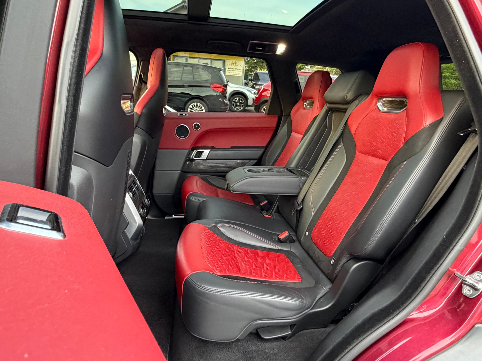 LAND ROVER Range Rover Sport 5.0 V8 S/C SVR Automatic-image-12