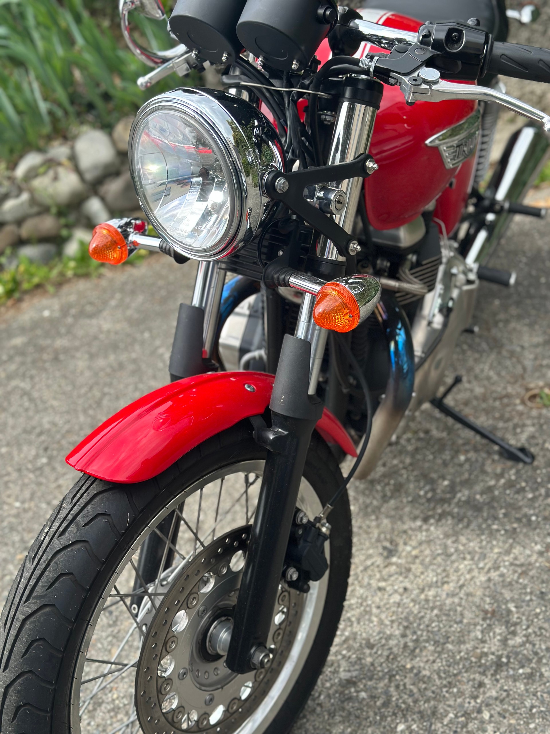 TRIUMPH Thruxton 900 i-image-4