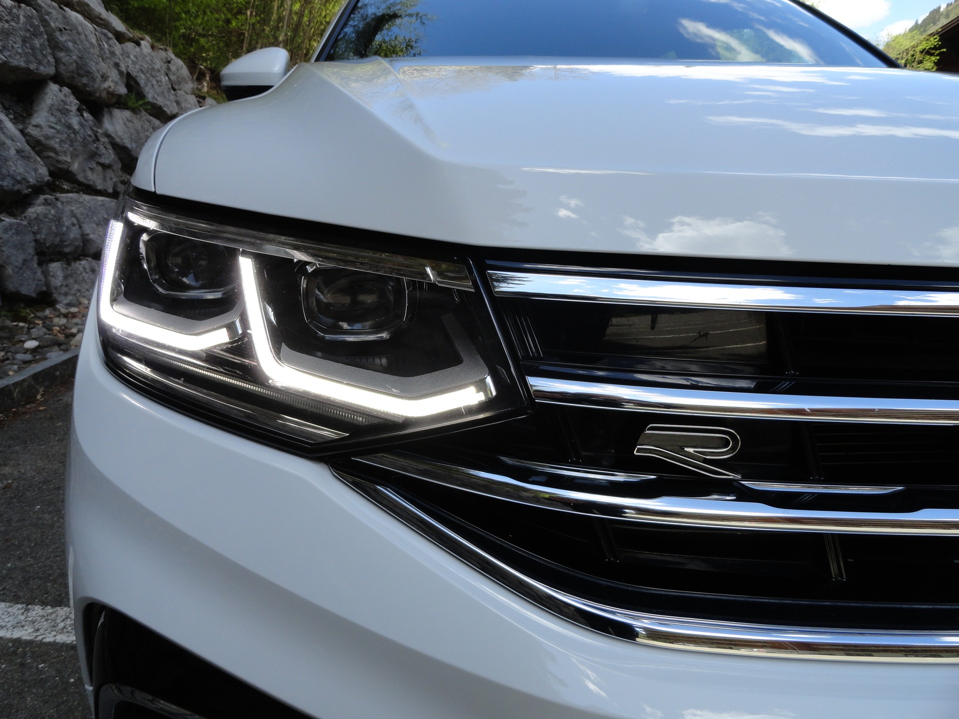 VW Tiguan 2.0TSI R-Line 4Motion DSG-image-4