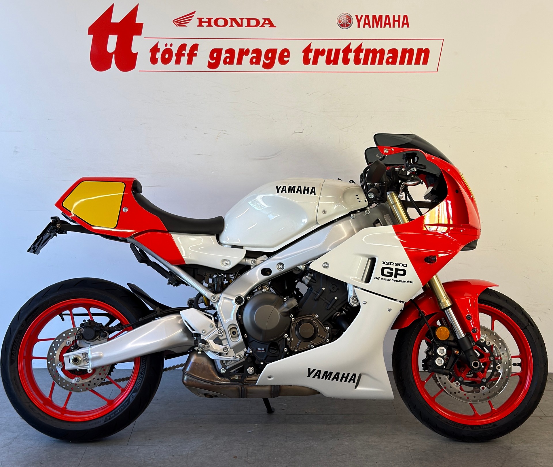 YAMAHA XSR 900 GP-image-0