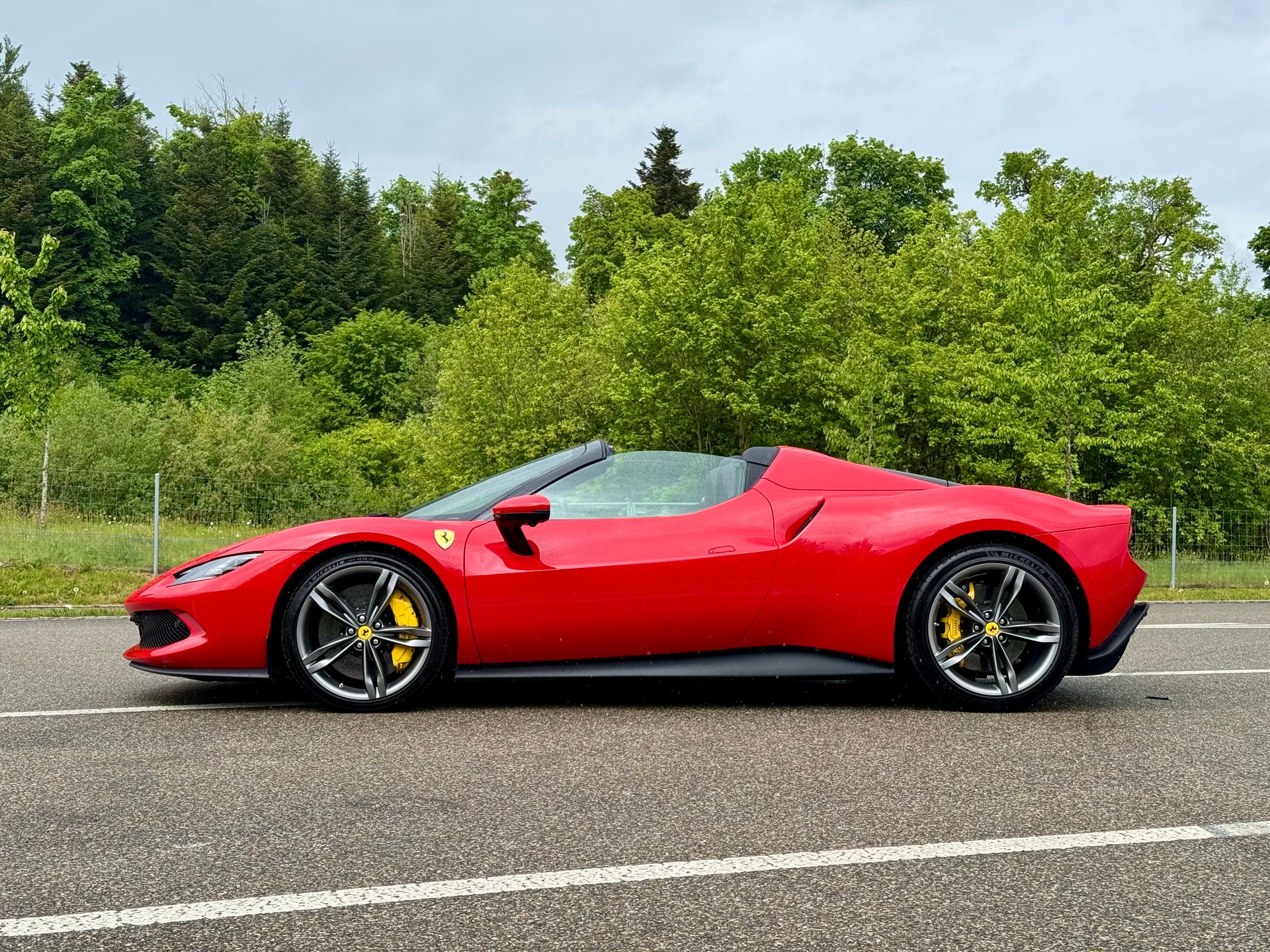 FERRARI 296 GTS-image-2