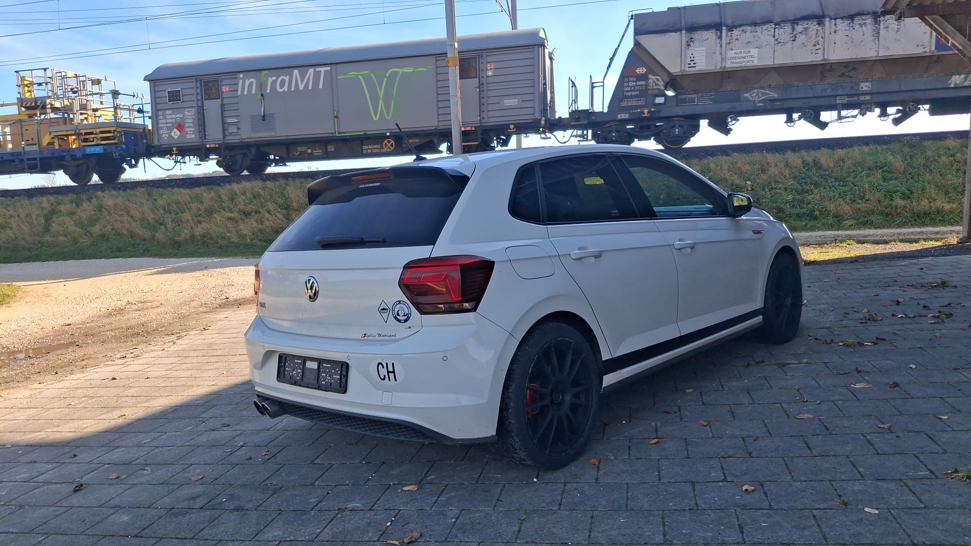 VW Polo 2.0 TSI GTI DSG-image-7