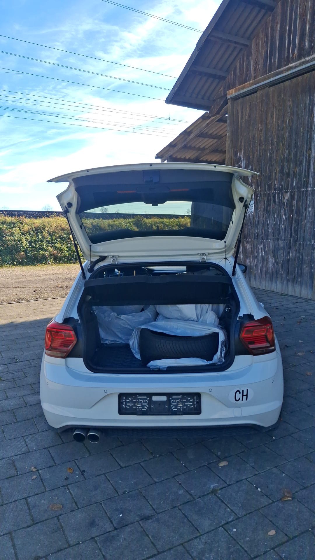 VW Polo 2.0 TSI GTI DSG-image-9