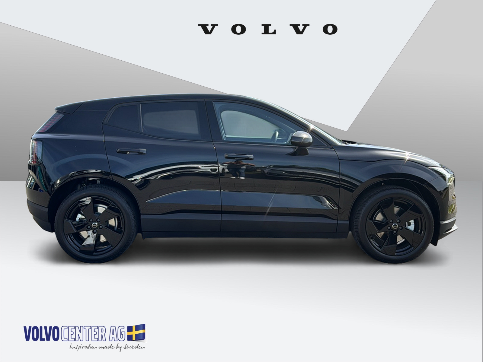 VOLVO EX 30 E60 Plus Swiss Black Edition-image-4