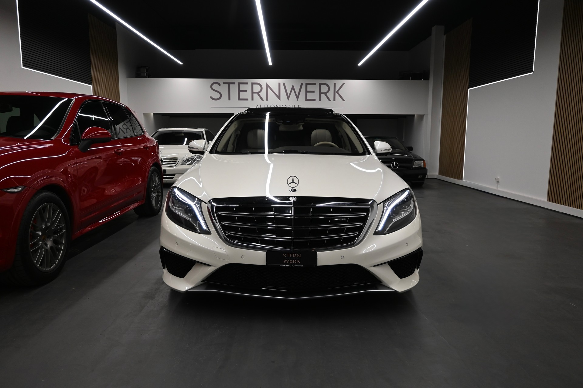 MERCEDES-BENZ S 63 AMG L 4Matic Speedshift *Chauffeur Paket*-showroom-element-1