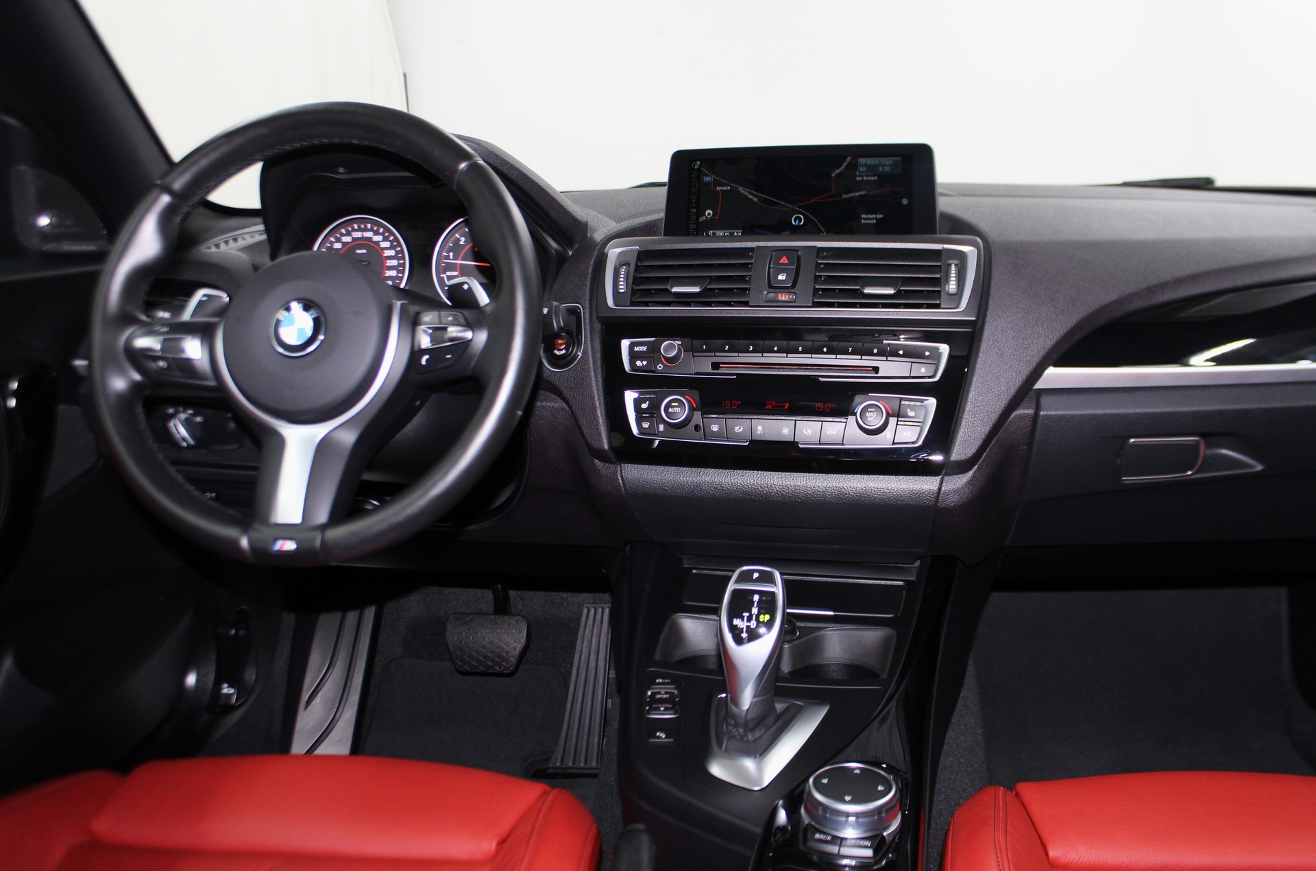 BMW M235i xDrive Steptronic M Performance Paket ohne OPF / CH-Fahrzeug-image-14