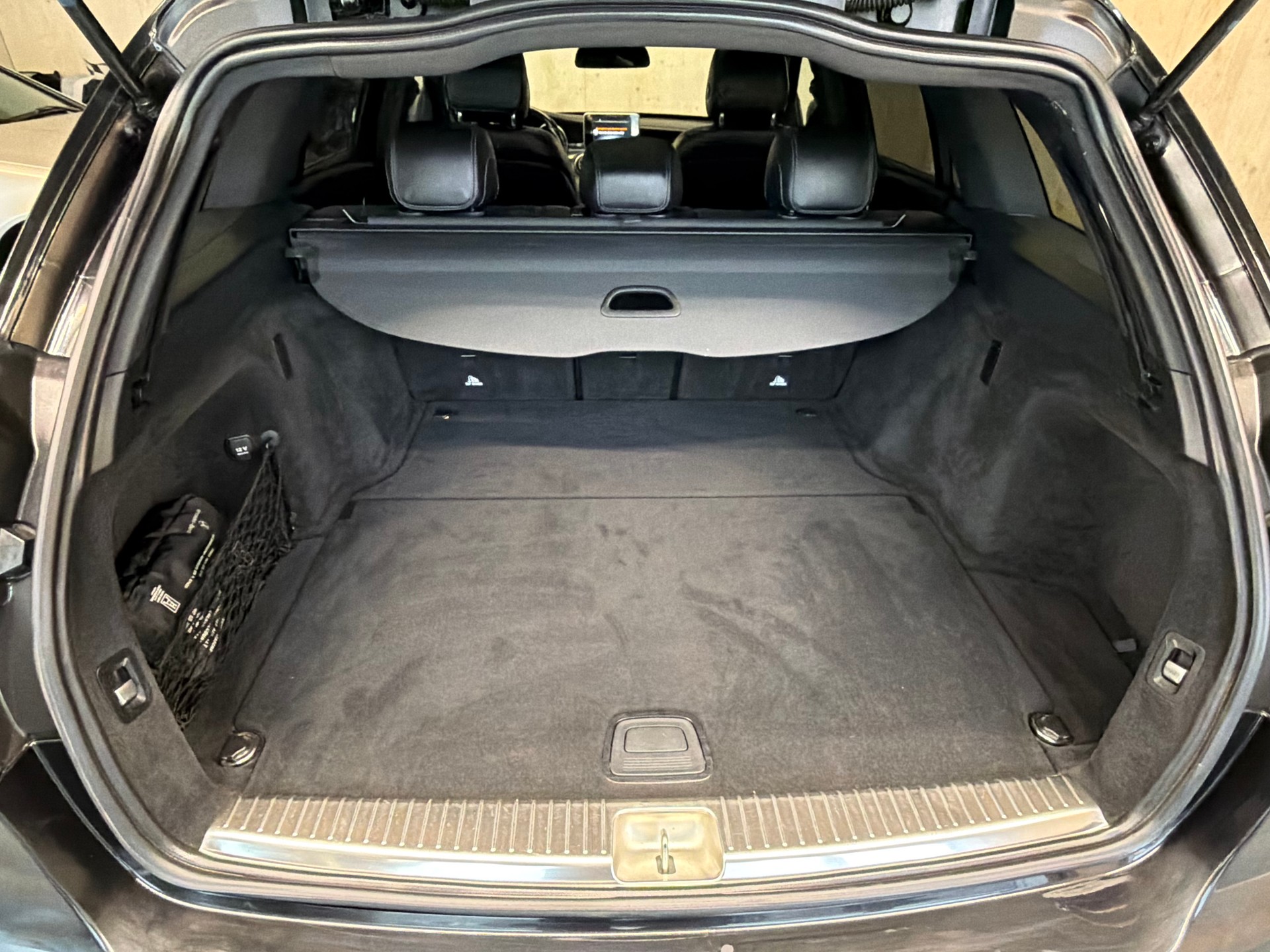 MERCEDES-BENZ C 250 d Avantgarde 4Matic 9G-Tronic-image-14