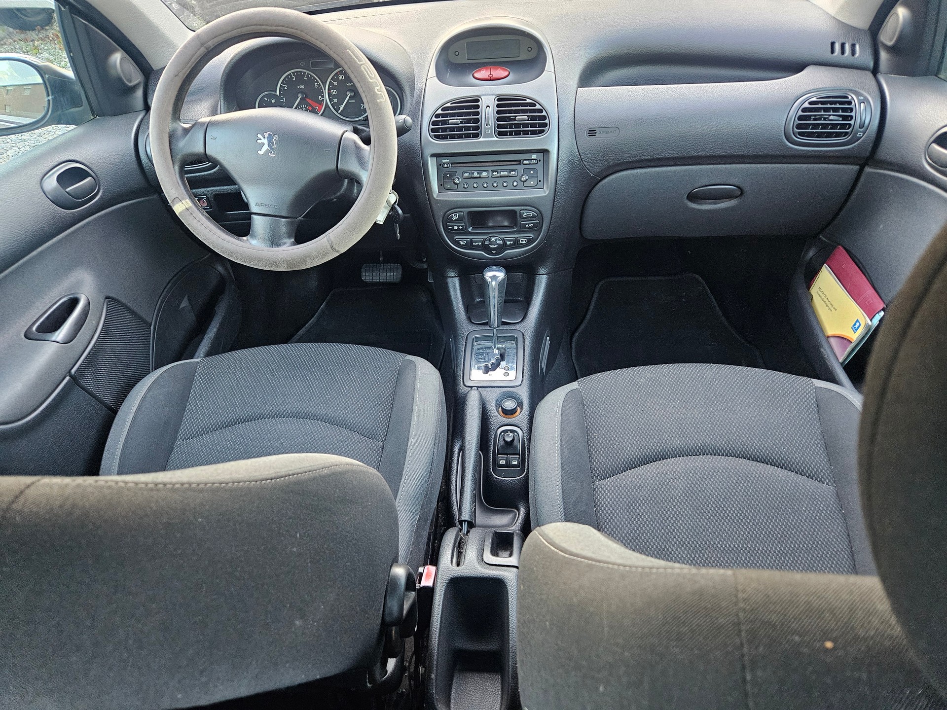 PEUGEOT 206 1.6 16V Trendy-image-13