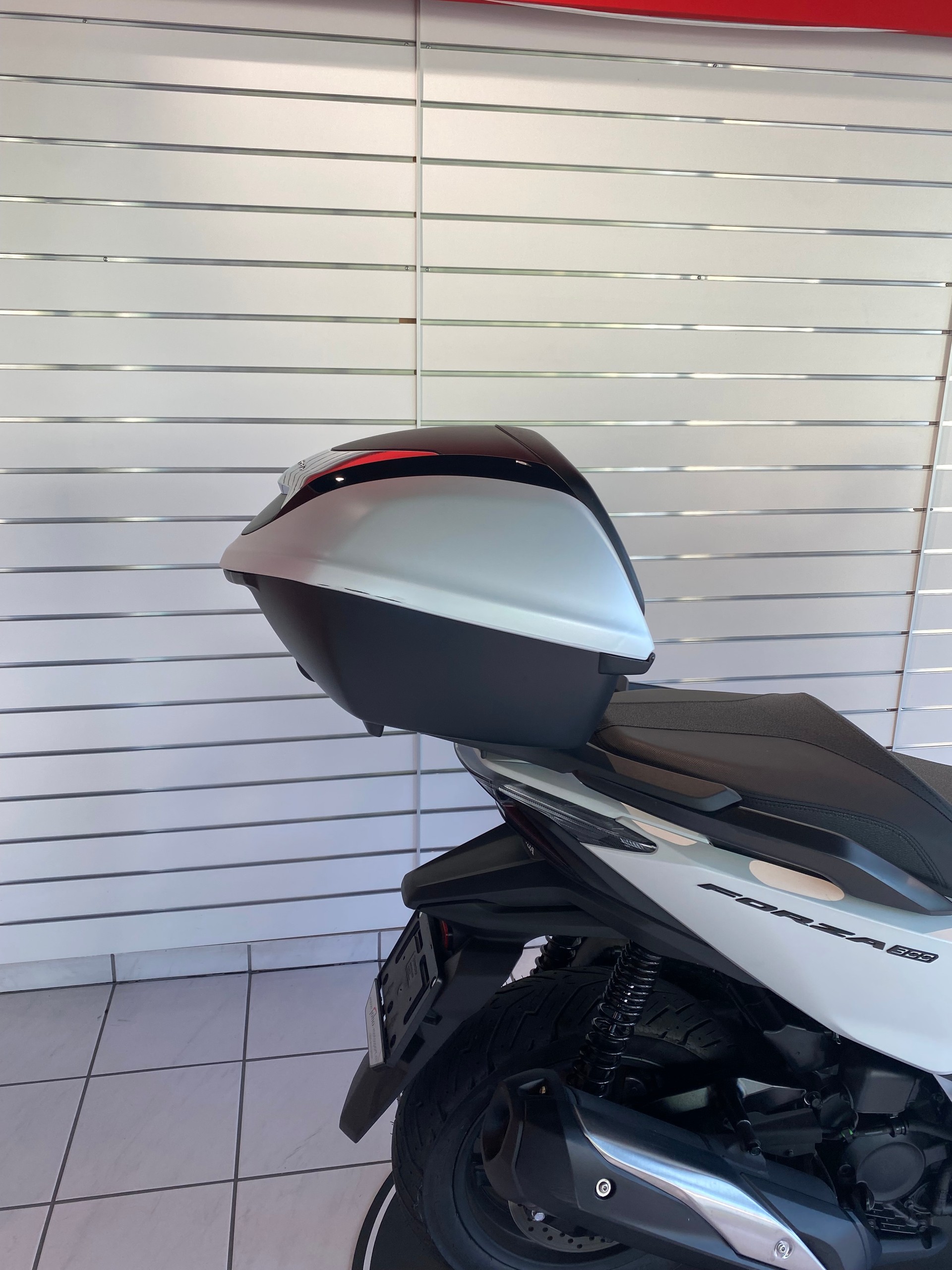 HONDA NSS 300 Forza ABS-image-3