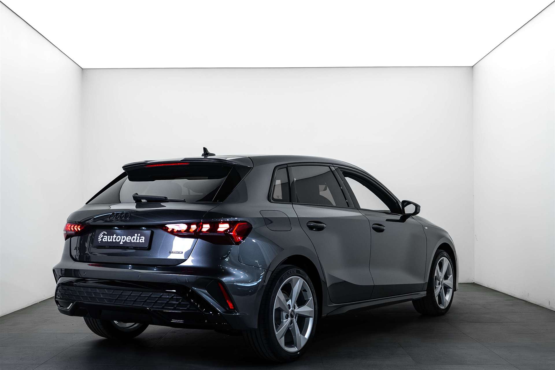 AUDI A3 Sportback 40 TFSi quattro S Line S-Tronic Automat-showroom-element-2