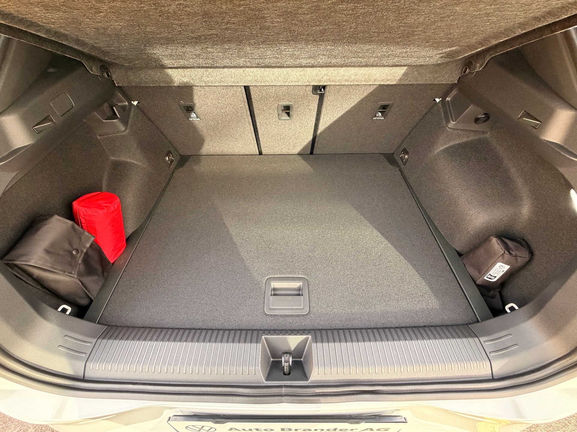 VW T-Roc 1.5 eTSI mHEV R-Line DSG-image-24