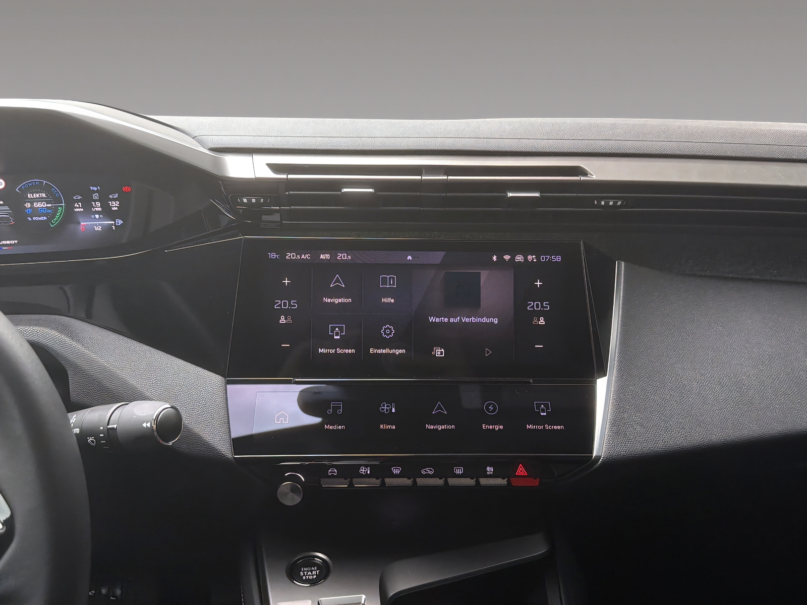 PEUGEOT 408 1.6 PHEV 180 Allure Pack-image-10