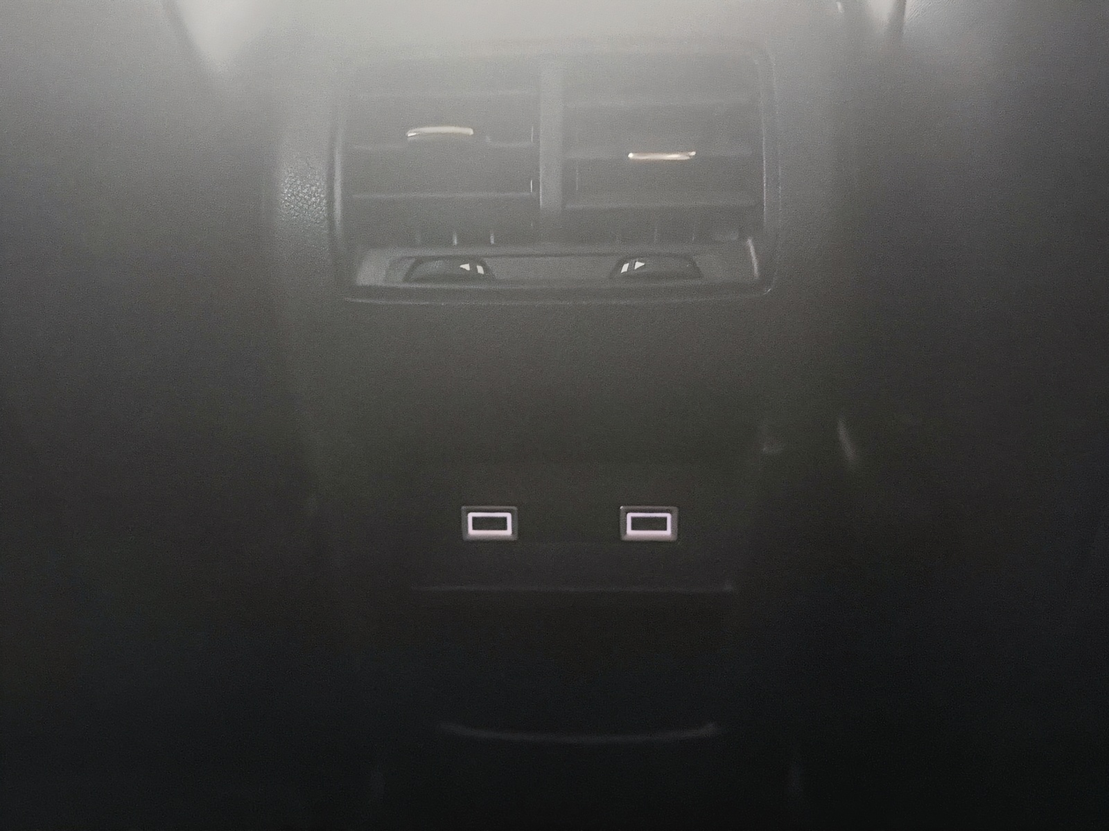 PEUGEOT 408 1.6 PHEV 180 Allure Pack-image-16