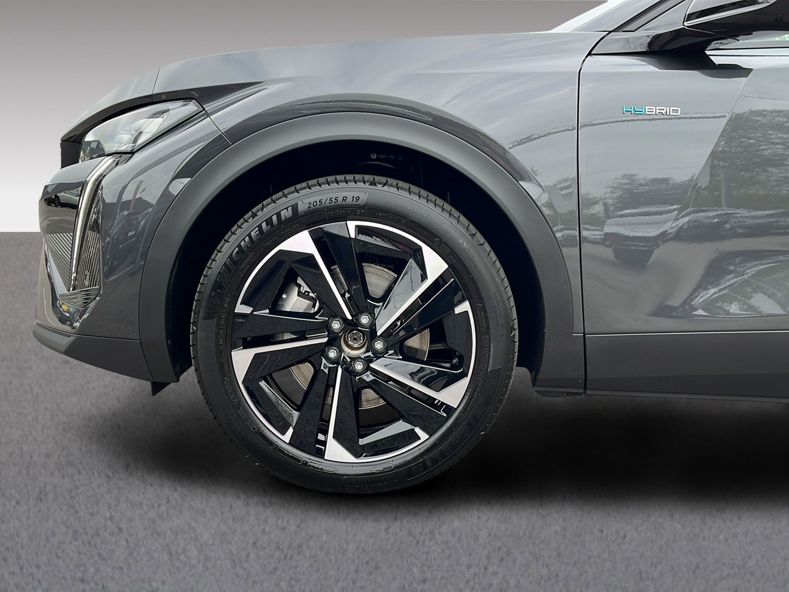 PEUGEOT 408 1.6 PHEV 180 Allure Pack-image-14