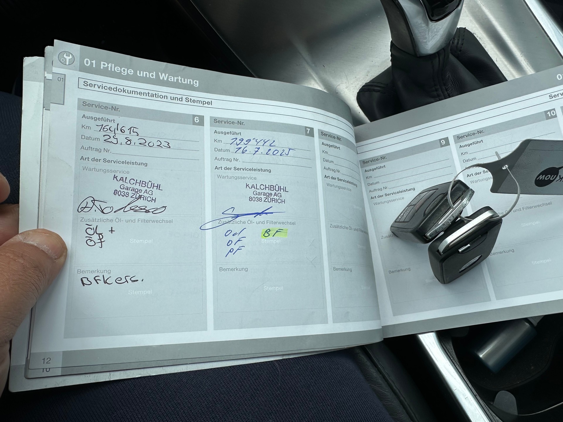VOLVO V70 D5 AWD Summum Geartronic-image-9
