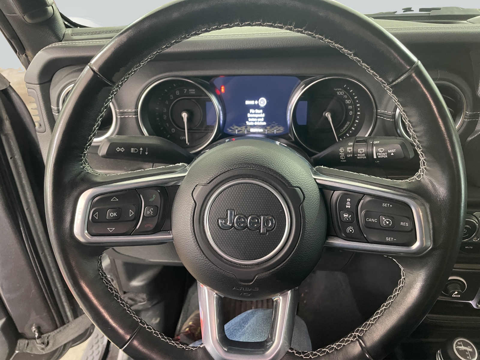 JEEP Wrangler 2.0 Turbo First Unlimited 20PHEV-image-5