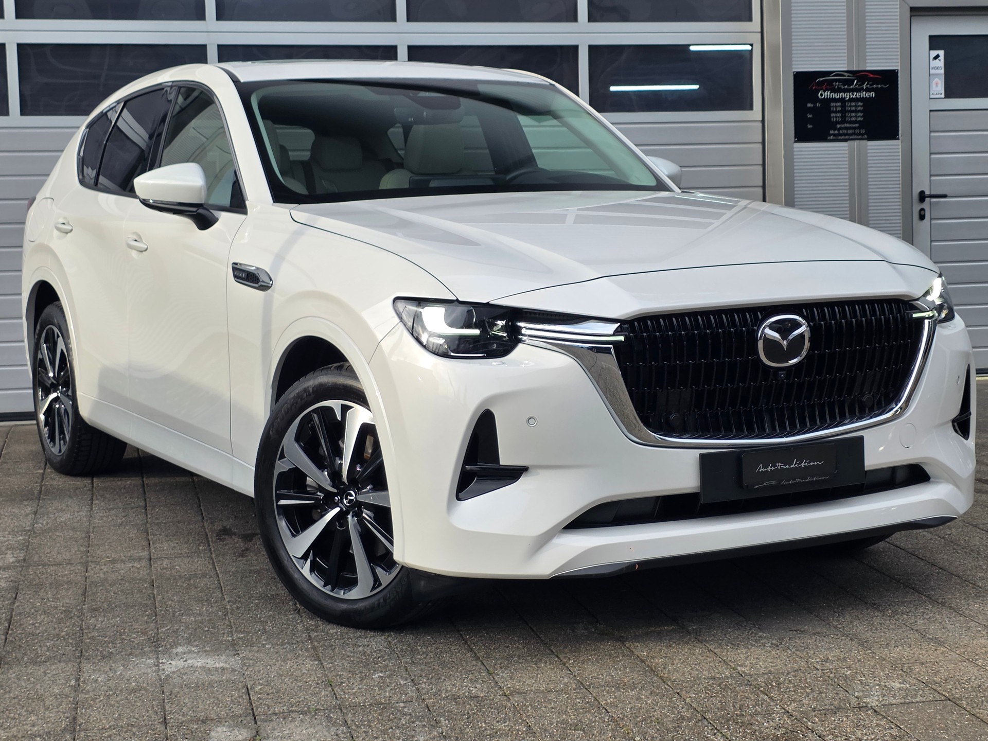 MAZDA CX-60 e-Skyactiv PHEV 327 AWD Takumi PLUS ** VOLLAUSSTATUNG|EL.- AHK|SITZKÜHLUNG| BOSE| KOMFORT+SAFETY PAK.|GARANTIE BIS 09.2028