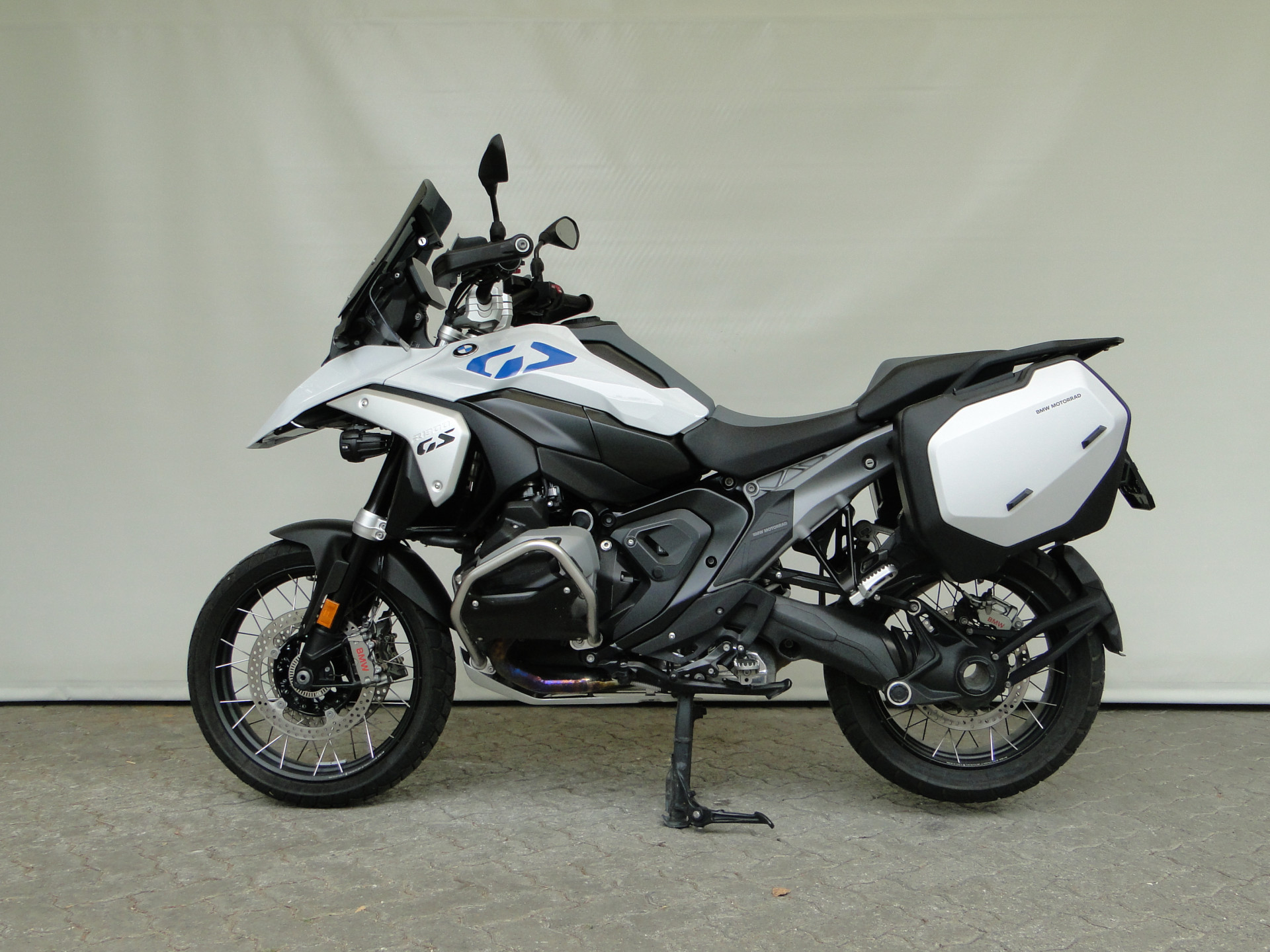 BMW R 1300 GS 2x Vario Seitenkoffer-image-0
