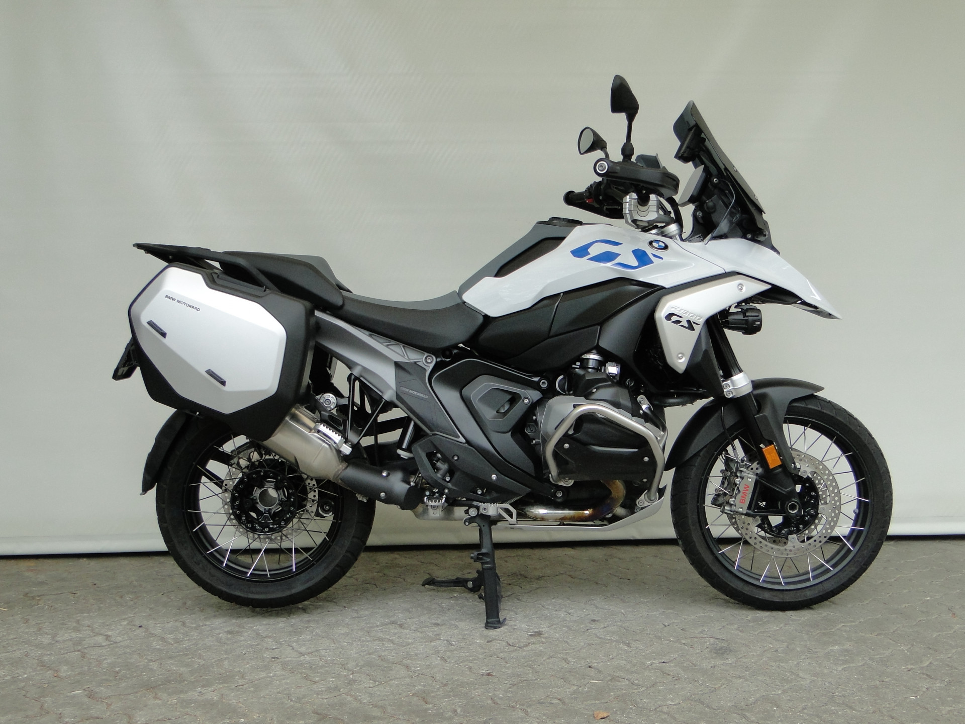 BMW R 1300 GS 2x Vario Seitenkoffer-image-2