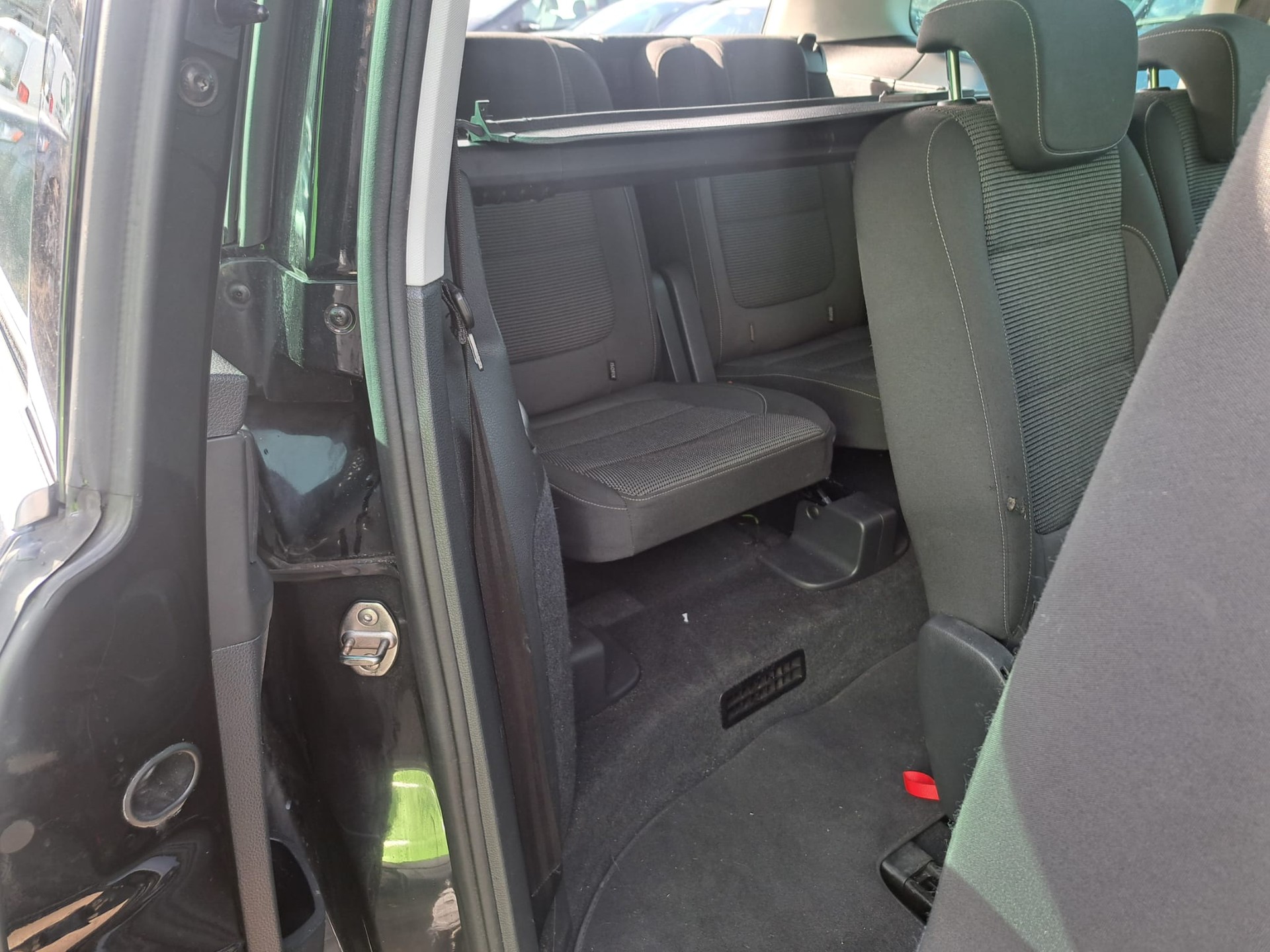VW Sharan 2.0 TDI BMT Start DSG-image-10
