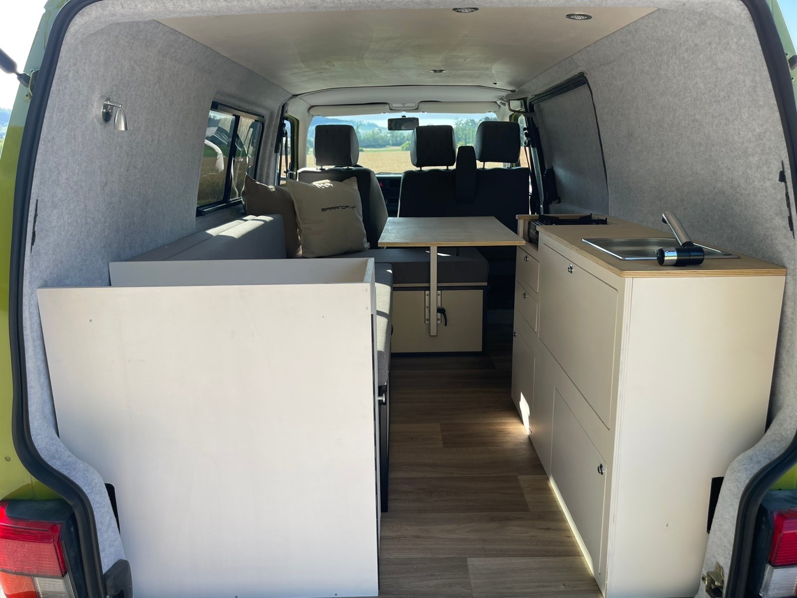 VW T4 Saranda Beach-showroom-element-1