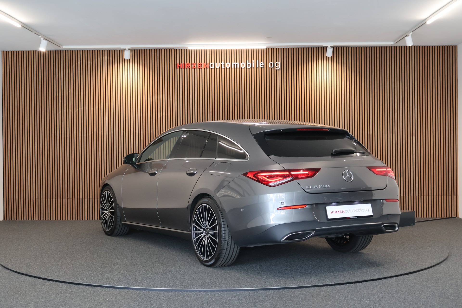 MERCEDES-BENZ CLA Shooting Brake 200 Progressive 7G-DCT-showroom-element-2