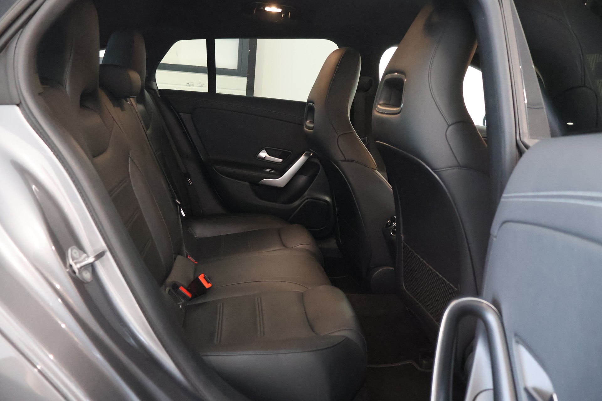 MERCEDES-BENZ CLA Shooting Brake 200 Progressive 7G-DCT-image-12