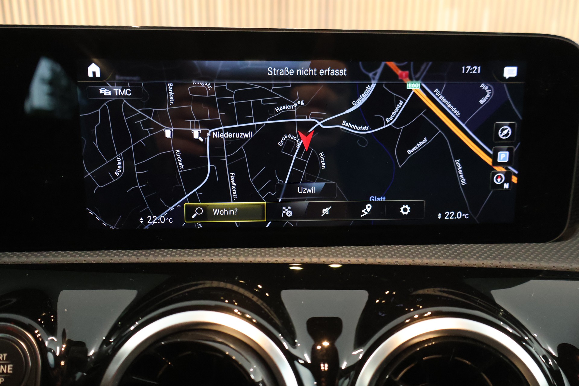MERCEDES-BENZ CLA Shooting Brake 200 Progressive 7G-DCT-image-24