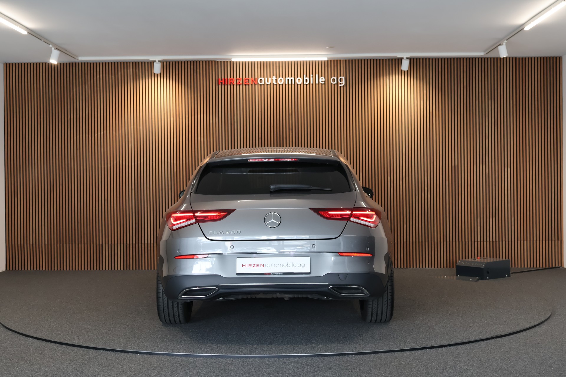 MERCEDES-BENZ CLA Shooting Brake 200 Progressive 7G-DCT-showroom-element-3