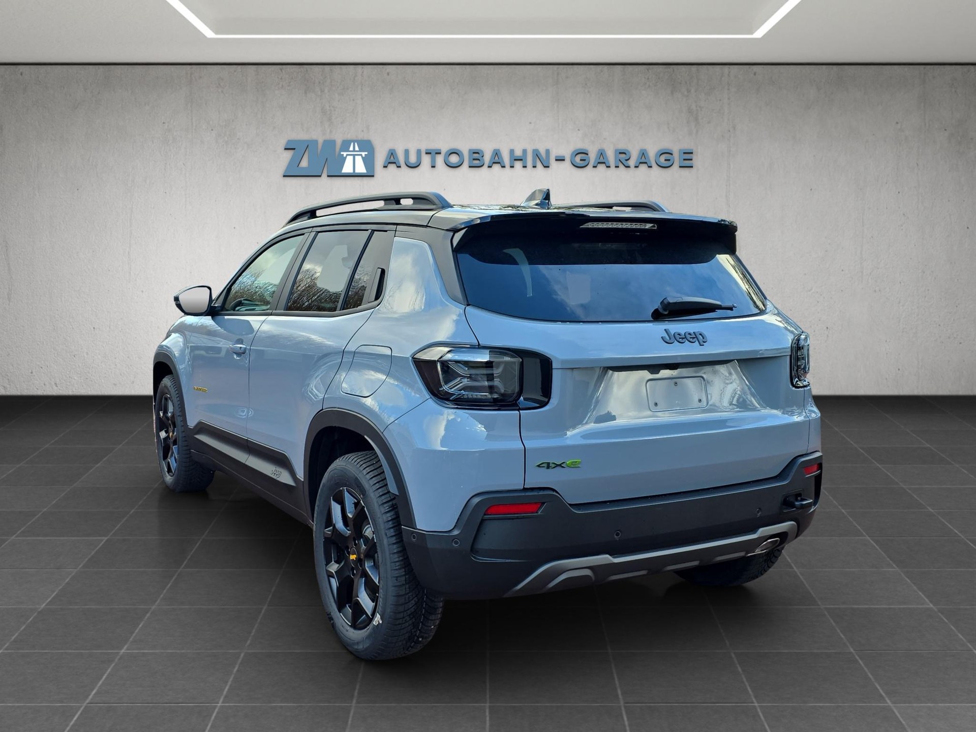 JEEP Avenger 1.2 MHEV The North Face 4xe-image-2