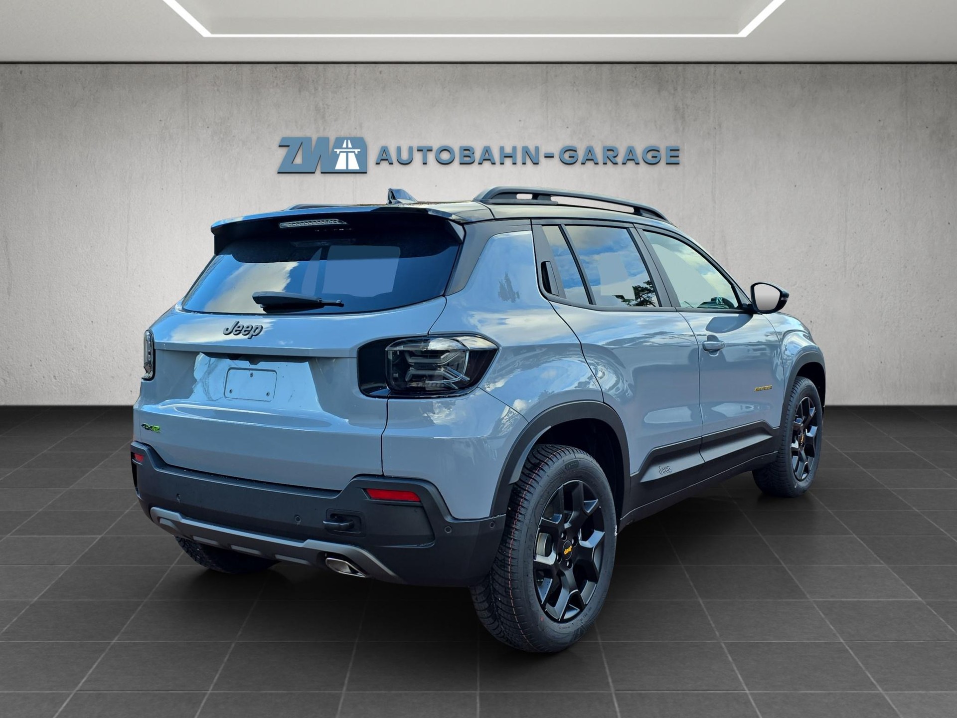 JEEP Avenger 1.2 MHEV The North Face 4xe-image-4
