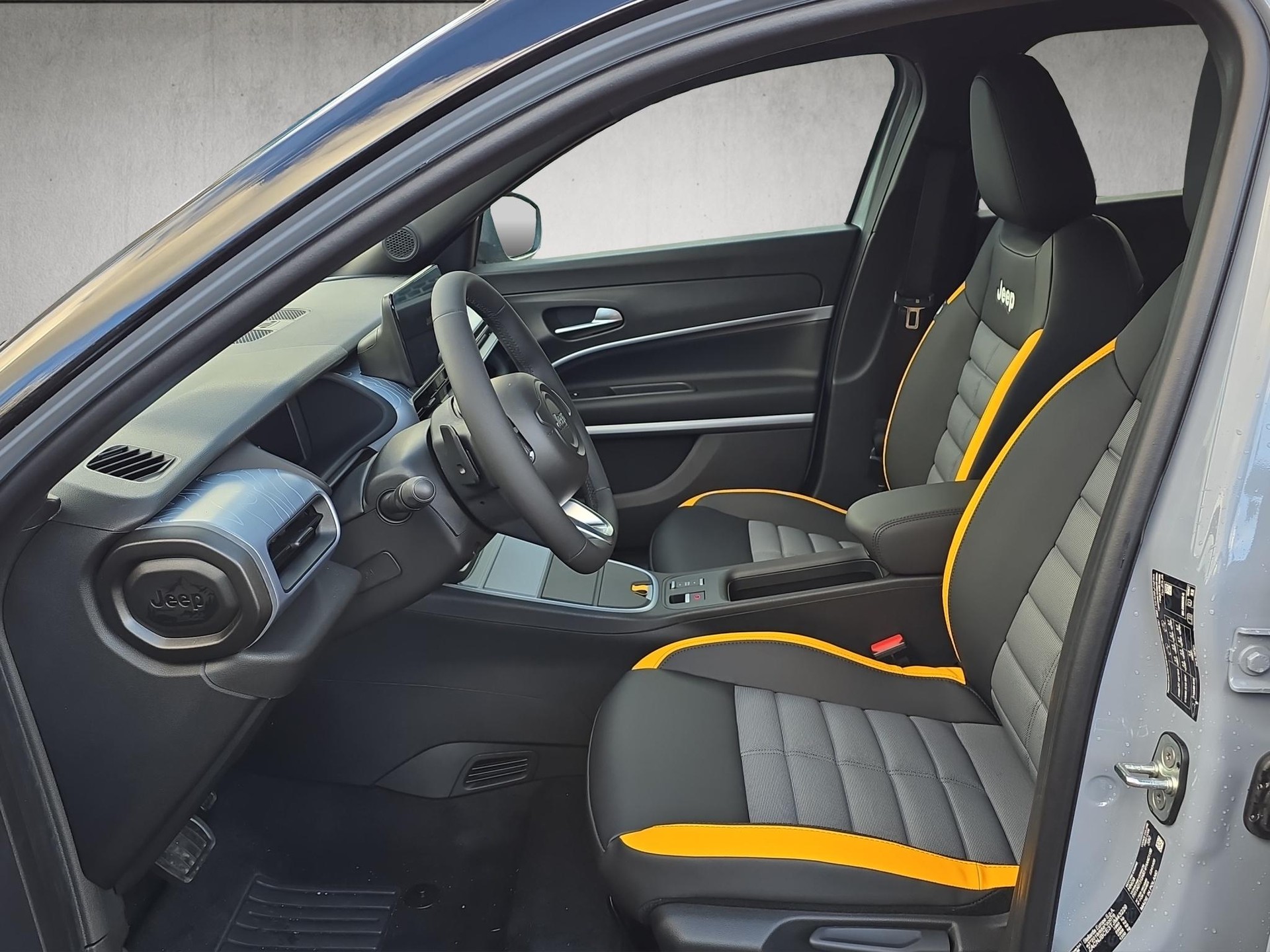 JEEP Avenger 1.2 MHEV The North Face 4xe-image-8